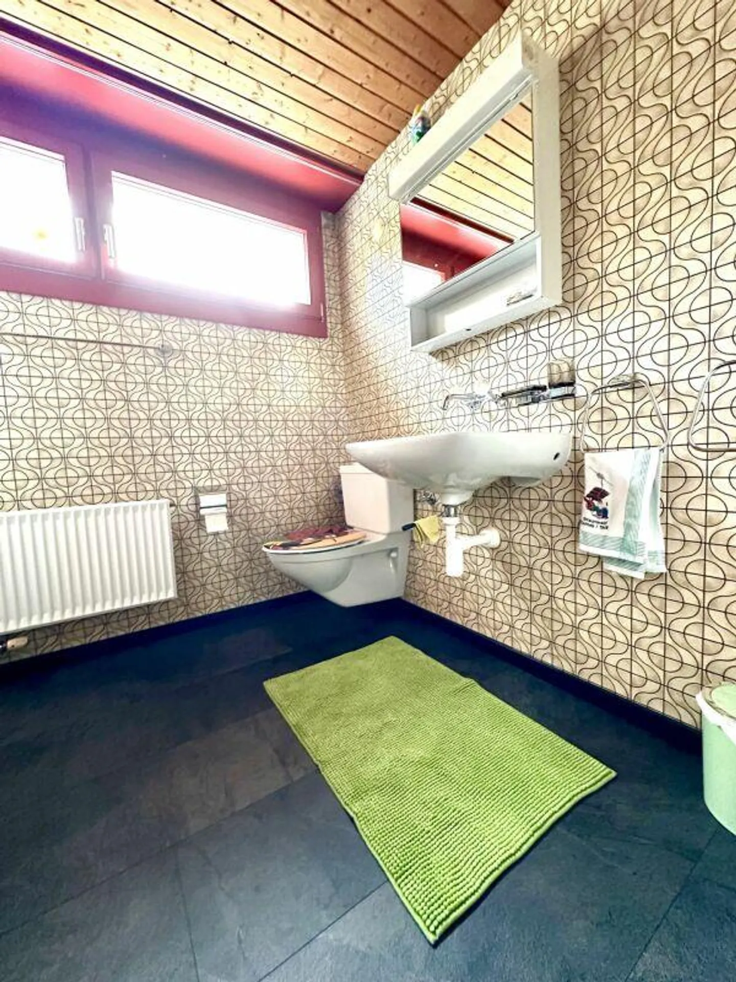 Maison individuelle de 5,5 pièces avec système PV - Photo 6 sur 12