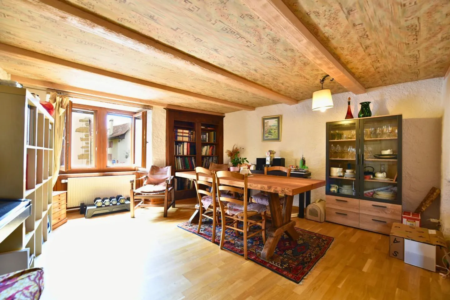 Stepped house for sale - Photo 1 of 10