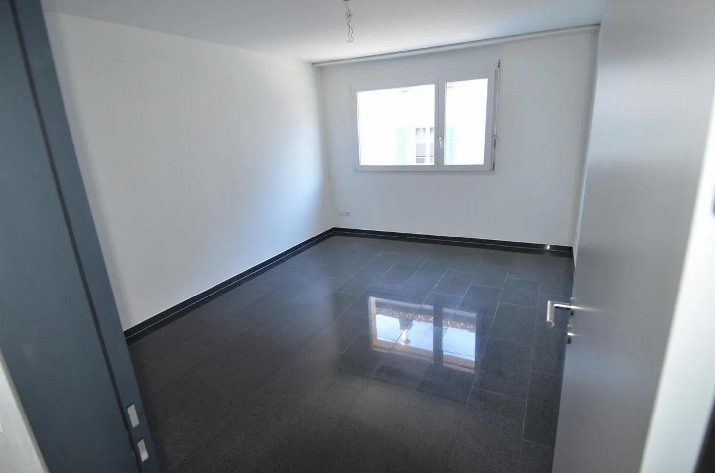 Exclusive 4 1/2 Room Apartment (W03) - Photo 5 of 11