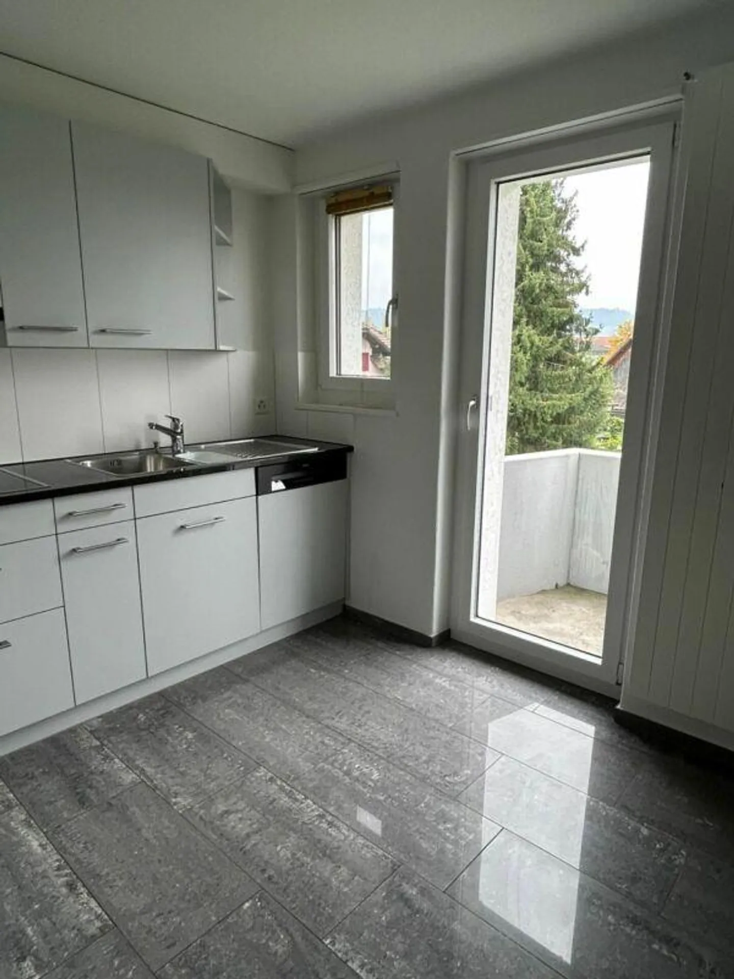 Appartamento 3 locali nel cuore di Schötz - Foto 3 di 10