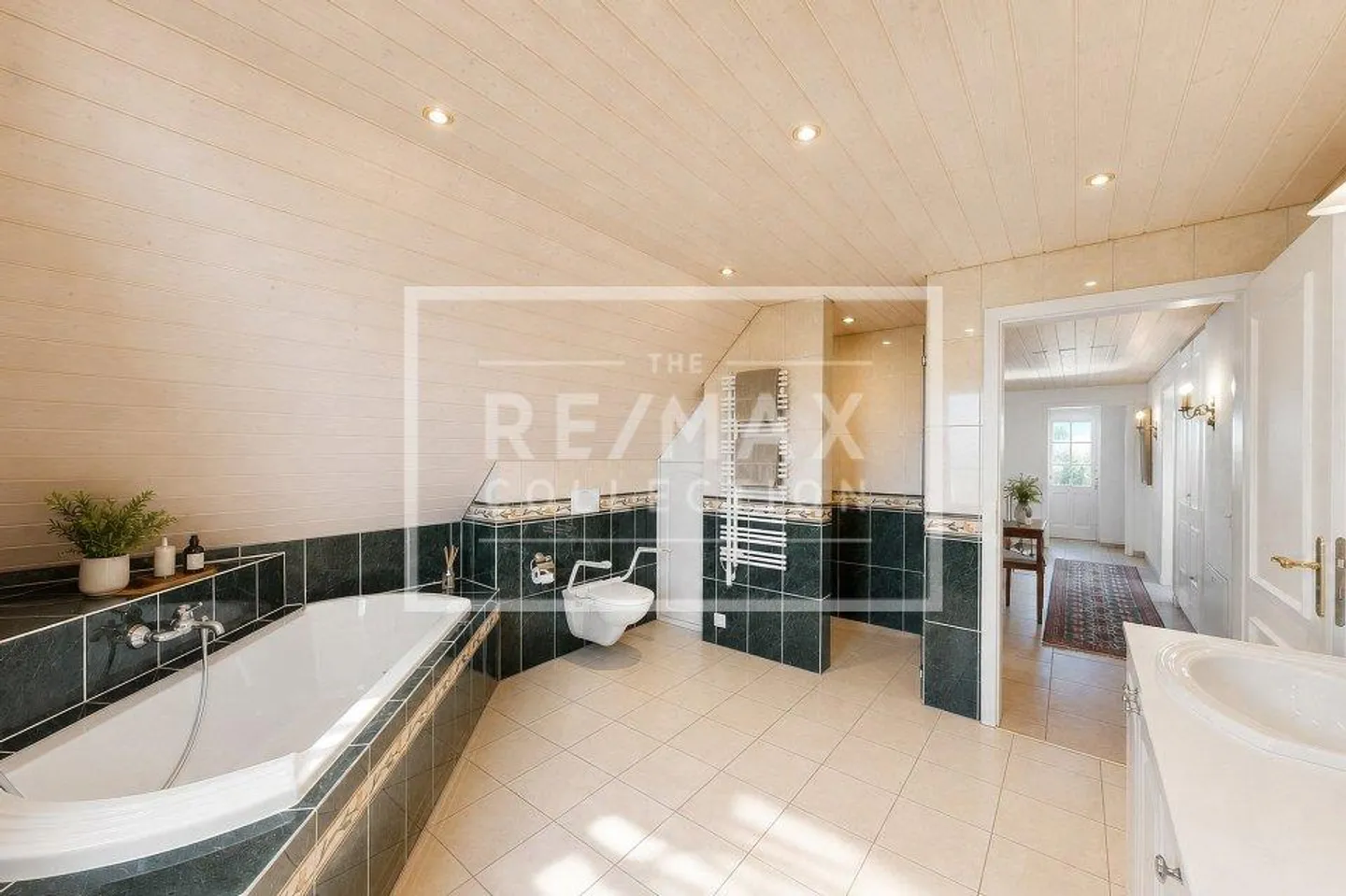 6.5++ Country House, WF 210 m², terraced garden, pool, pergola... - Photo 9 of 12