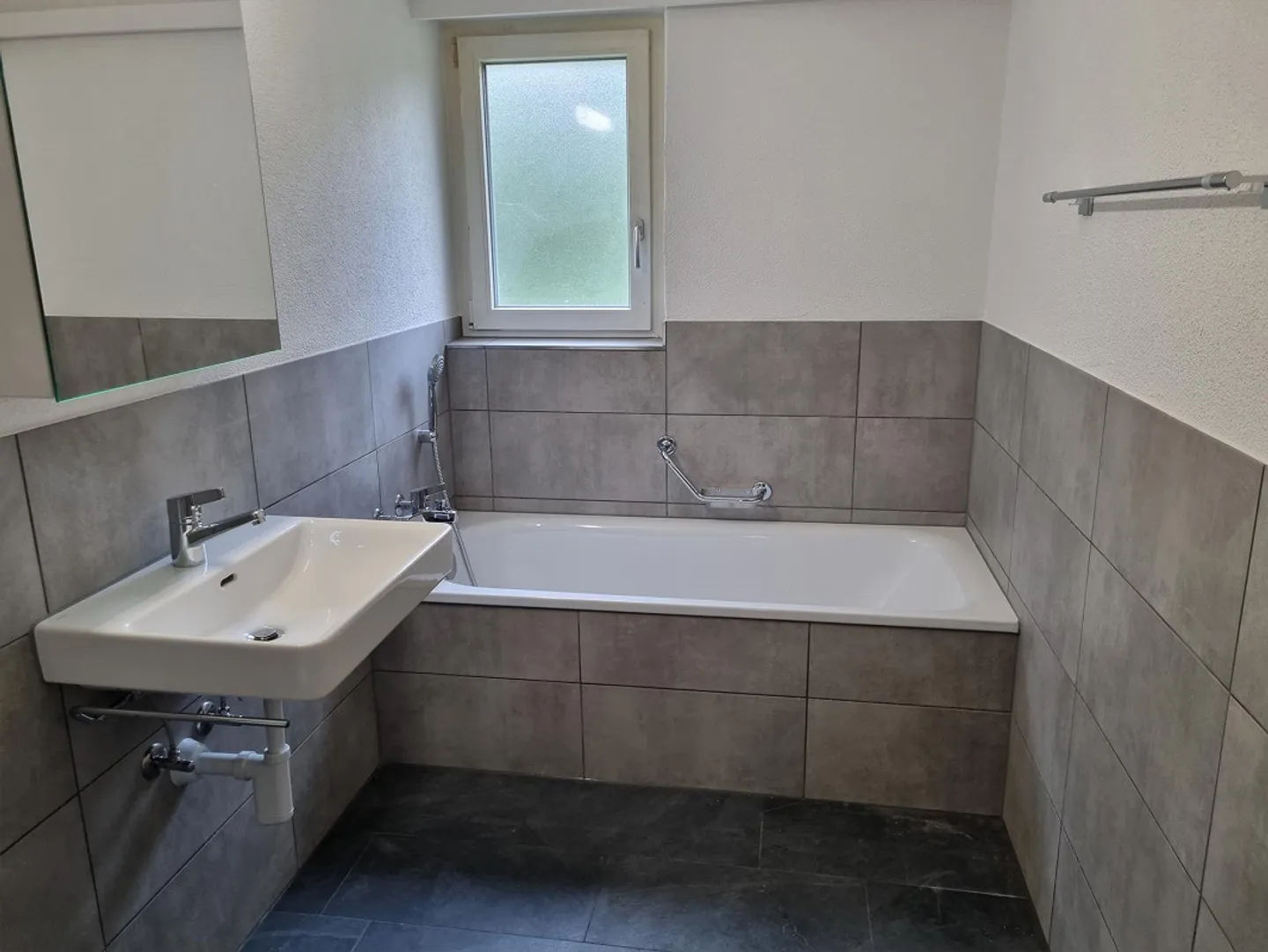 «Frisch renovierte 4½ Zimmer-Wohnung» - Foto 7 von 10