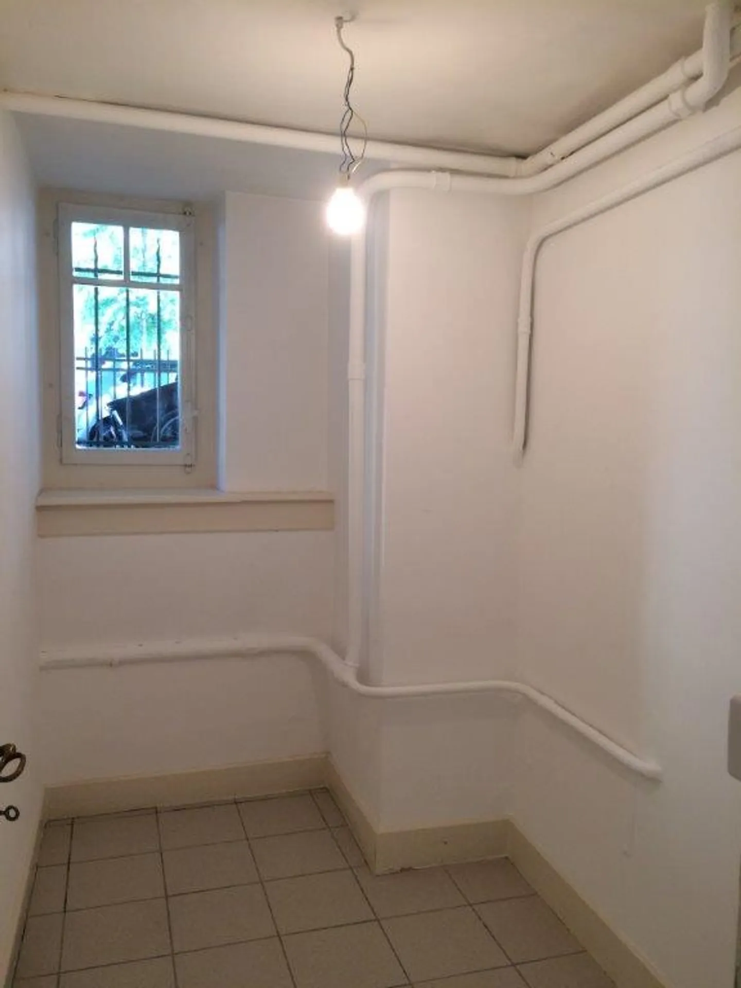 Deposit - Photo 2 of 4