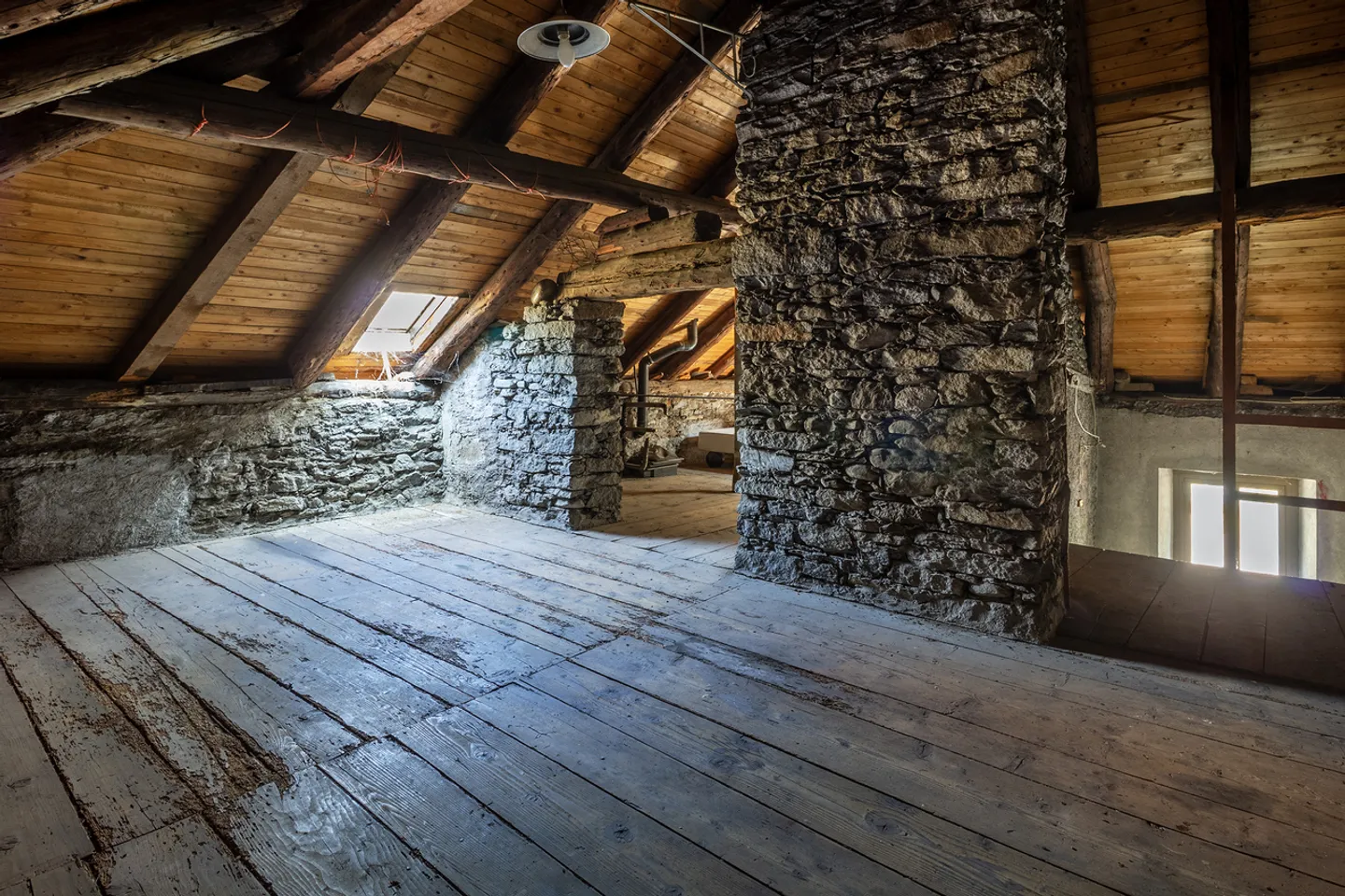 Casa con due appartamenti e potenziale di aumento di valore - Foto 7 di 10