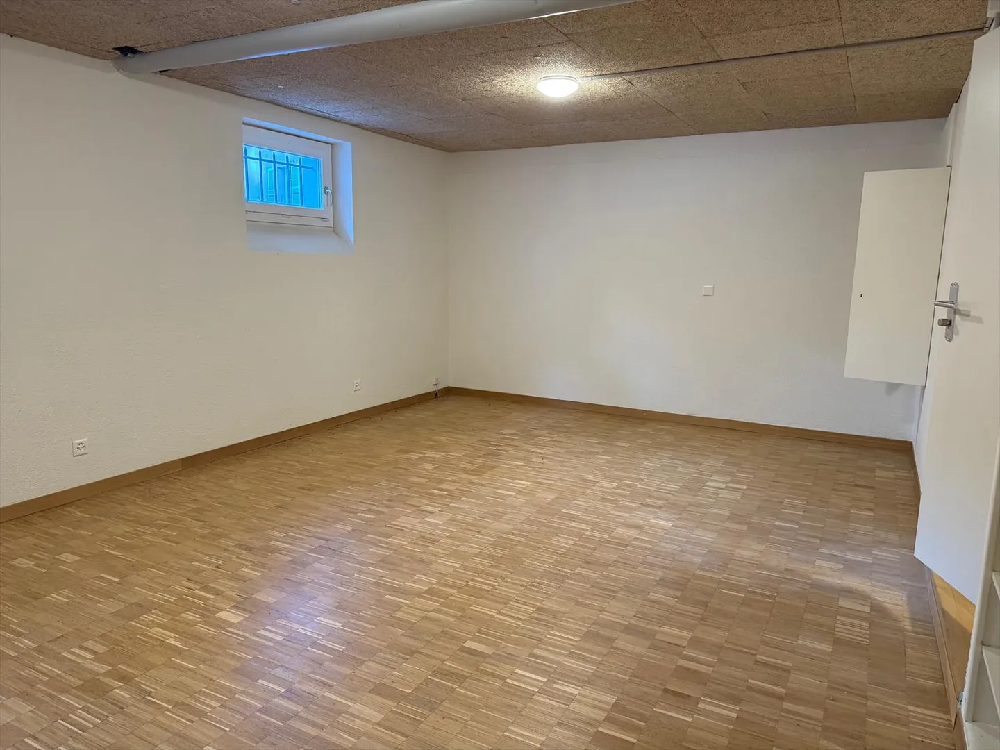 Locale di ca. 29 m2 al rif. inferiore - Foto 2 di 3