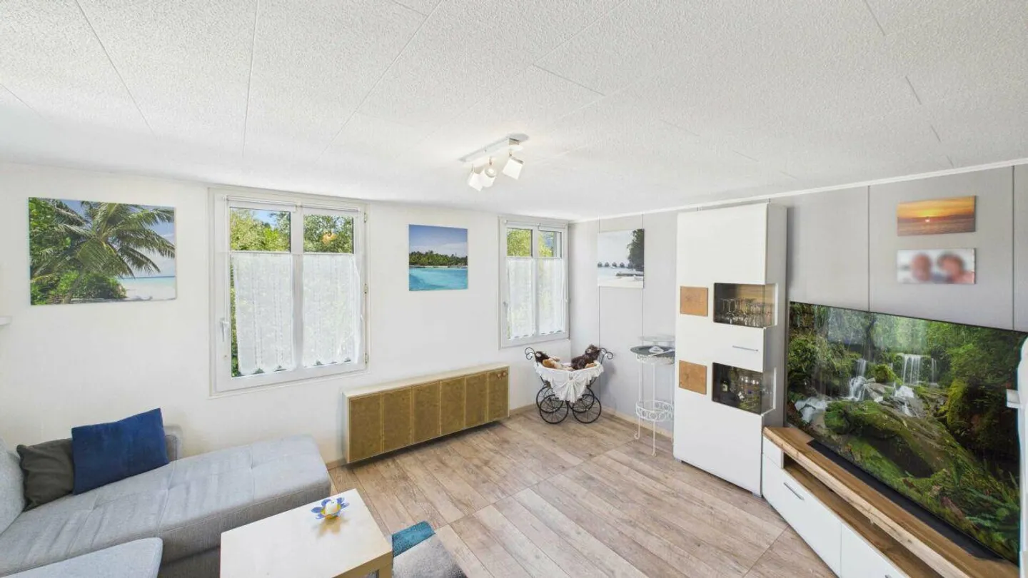 Casa indipendente con spazio verde attraente - Foto 5 di 10
