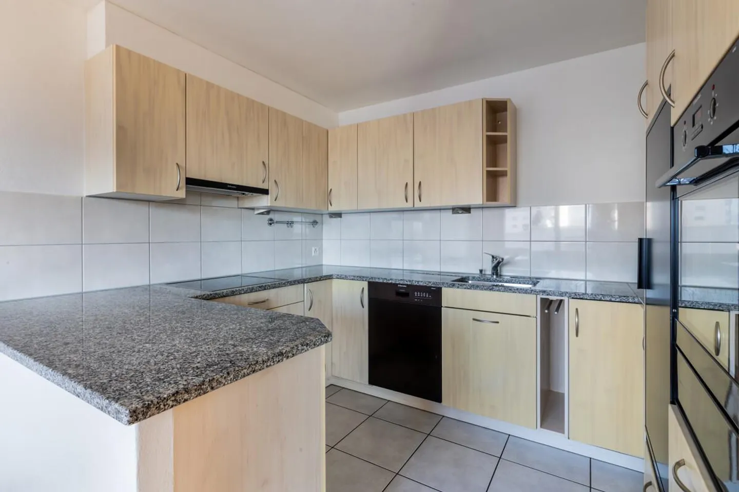 4.5-Zimmer-Wohnung in Jona mit Potenzial zur Weiterentwicklung - Photo 3 of 5