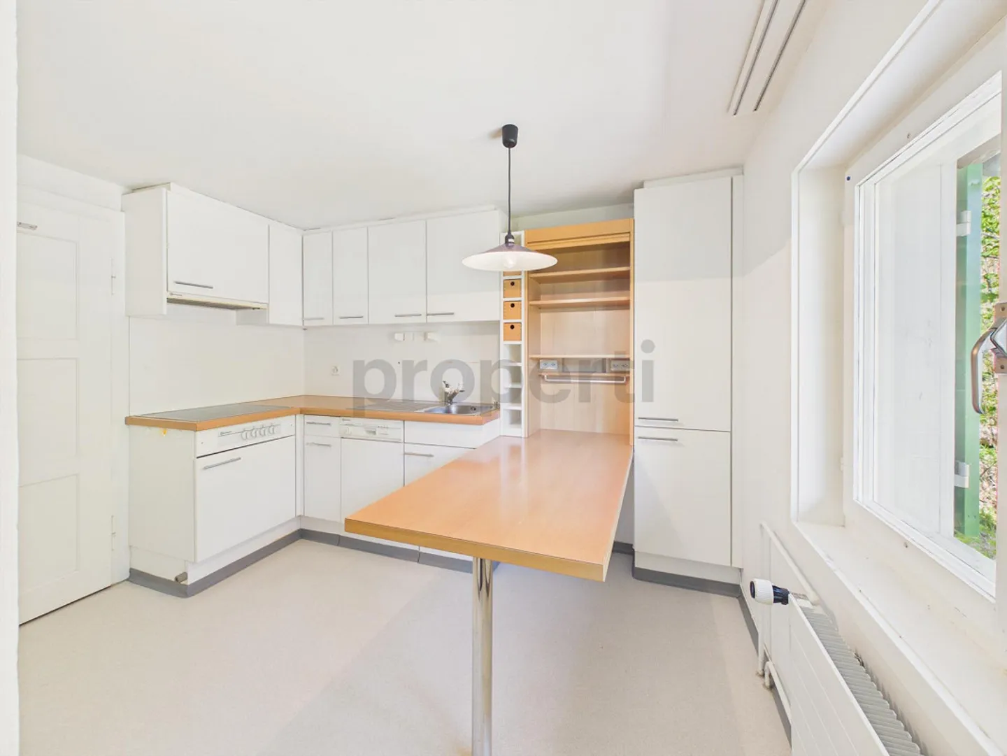 Grosszügiges 9 Zimmer-Haus mit vielseitigem Gestaltungsspielraum in... - Photo 15 of 19
