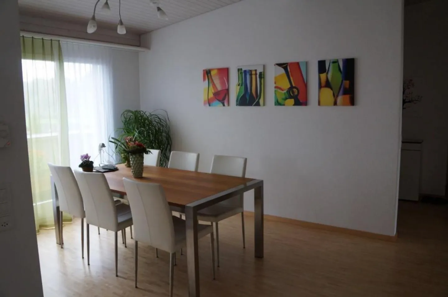 Central Living in Sarnen - Photo 3 of 9