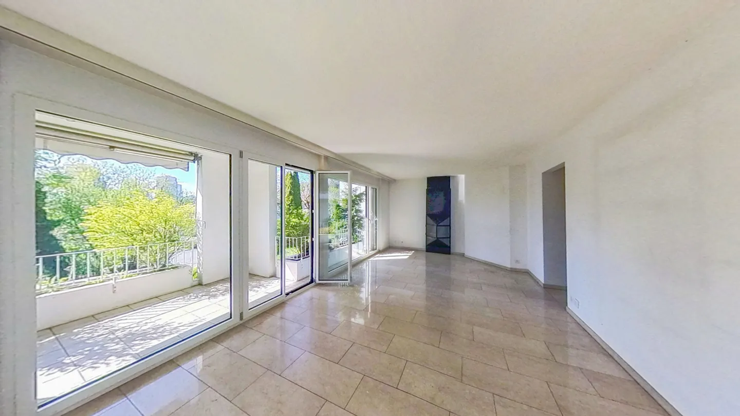 3½-Room Apartment on the 1st Floor with Elevator - Photo 4 of 14