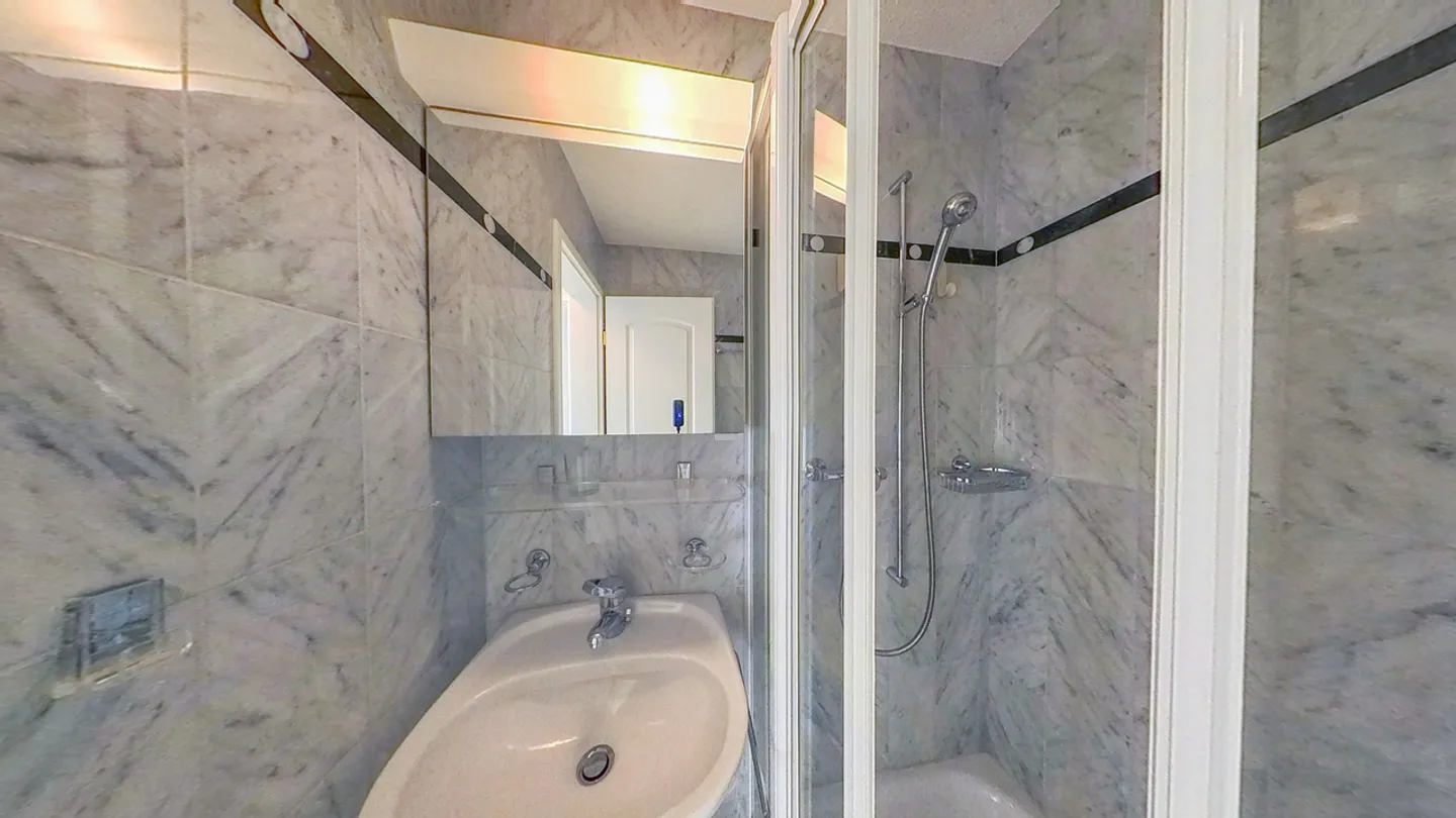 3½-Room Apartment on the 1st Floor with Elevator - Photo 12 of 14