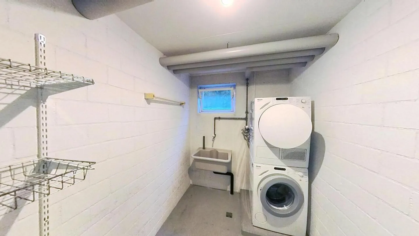 3½-Room Apartment on the 1st Floor with Elevator - Photo 14 of 14