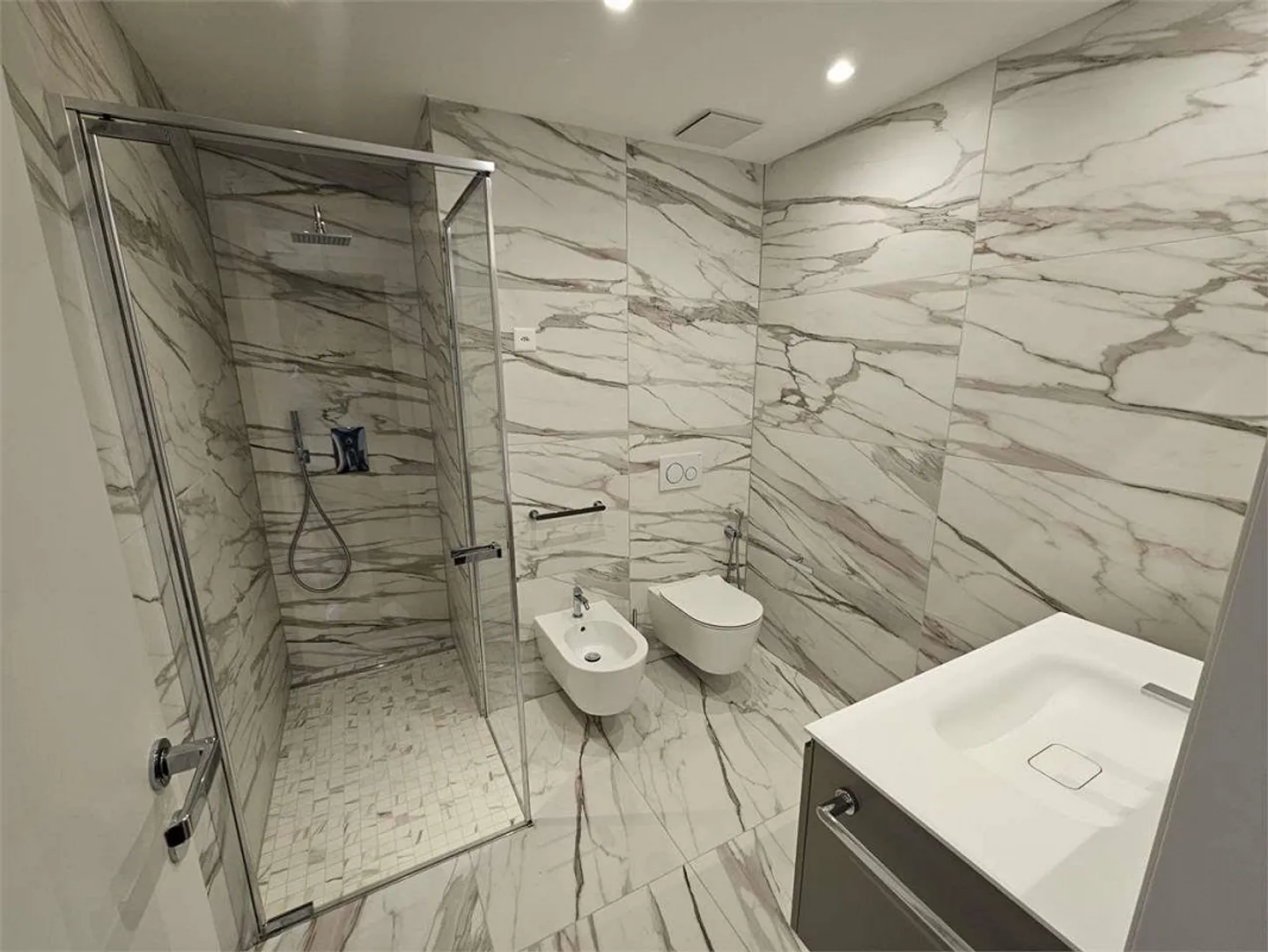 Pregassona, 4.5-room apartment with private garden - Photo 13 of 13