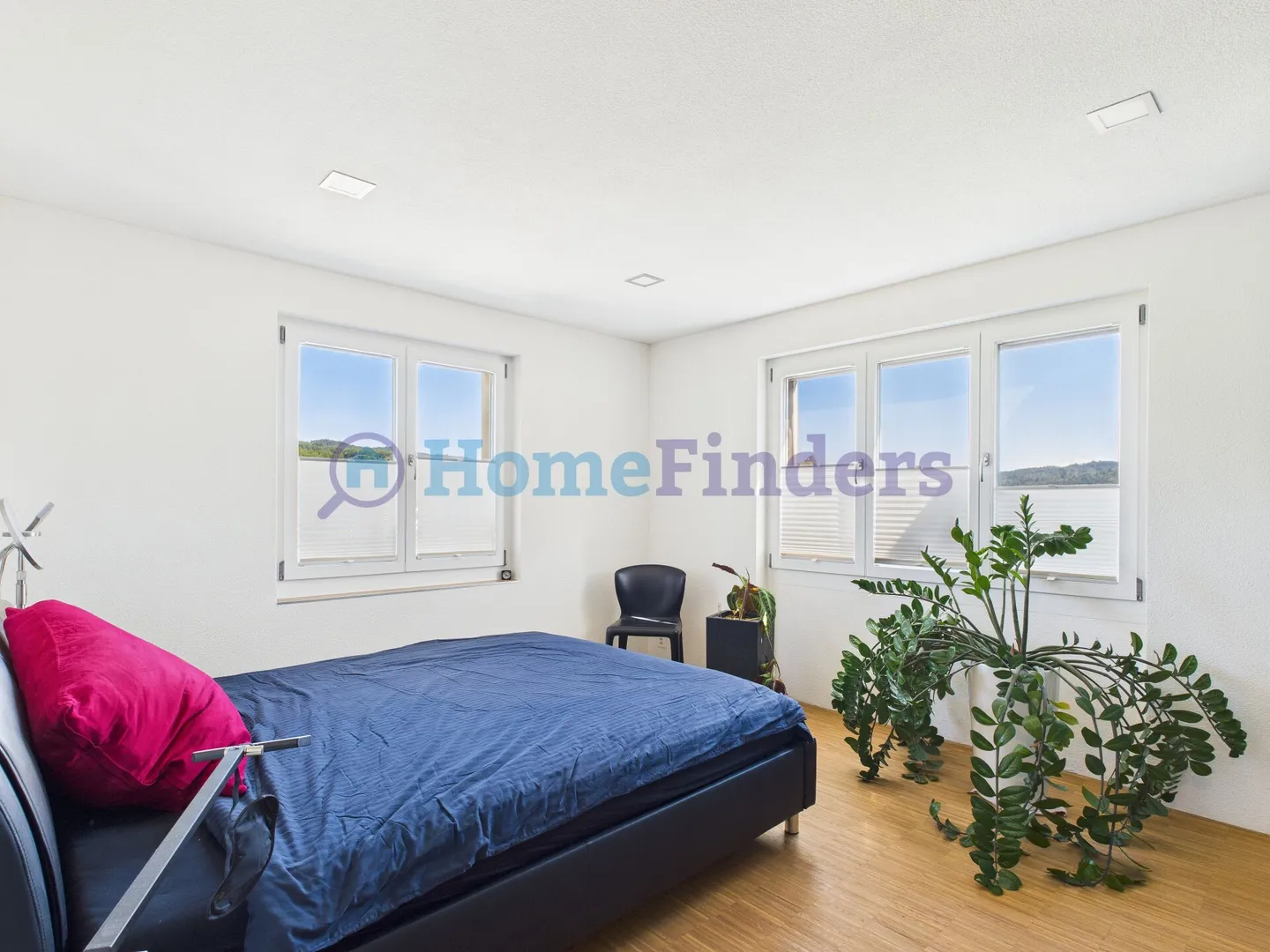 RENOVATED WITH SUNNY GARDEN AND ALPINE VIEW! - Photo 7 of 11