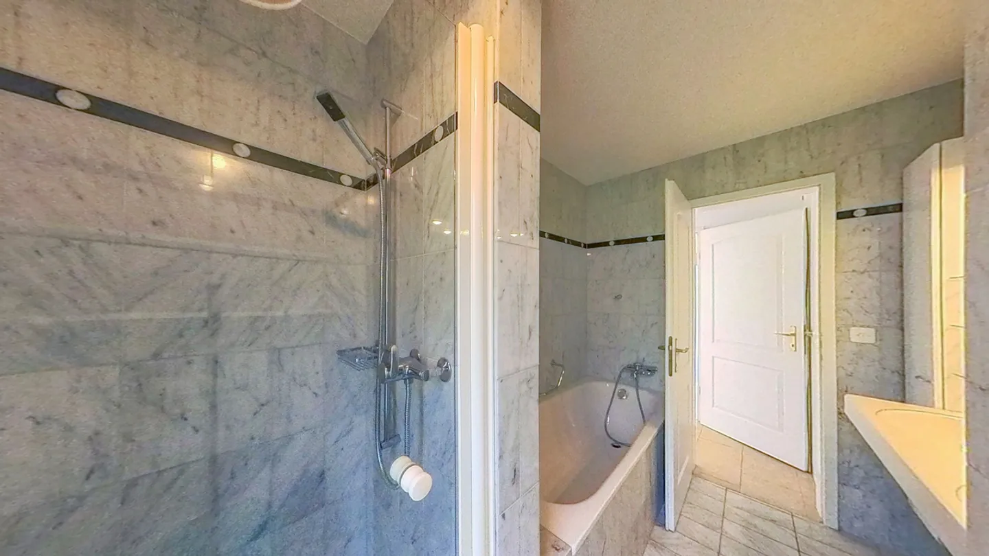 3½-Room Apartment on the 1st Floor with Elevator - Photo 11 of 14
