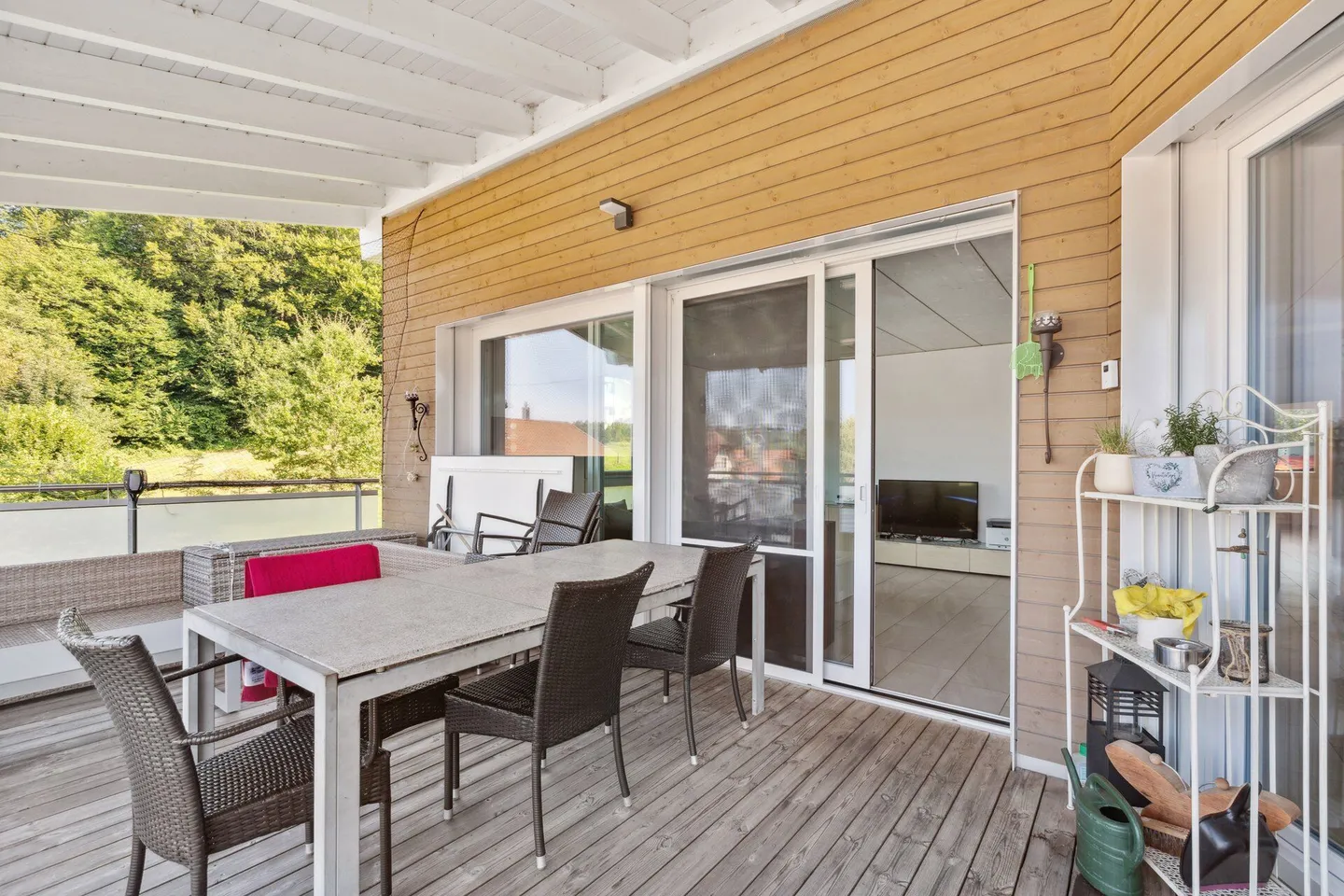 Topmodern, viel Platz und Harmonie! - Foto 3 von 12