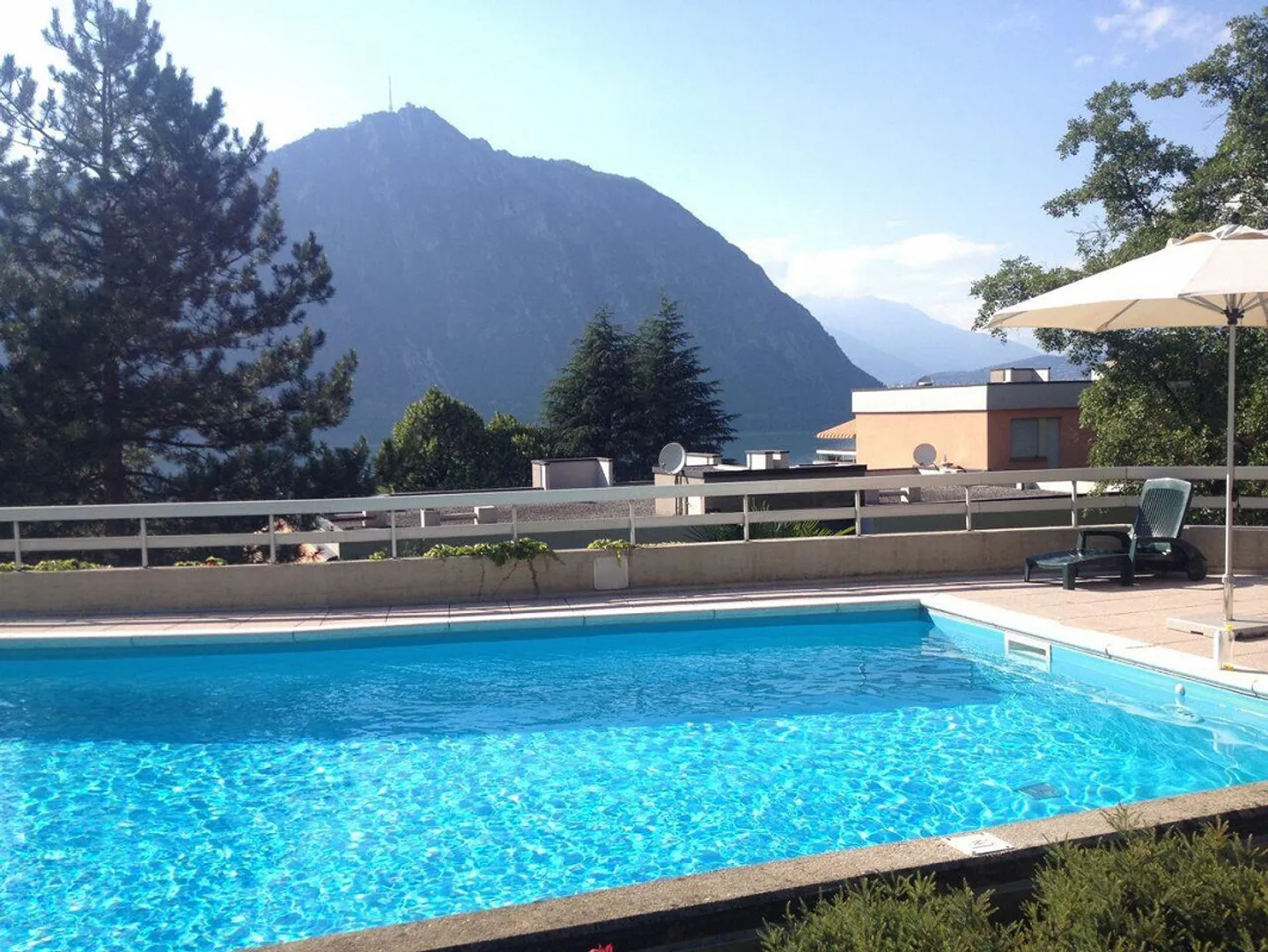 Beautiful 2.5-Room Lake View Apartment with Garden in Bissone - Photo 9 of 9