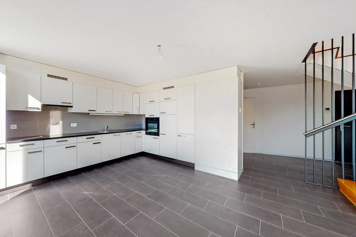 Magnificent duplex in Fribourg near the train station - Photo 1 of 11