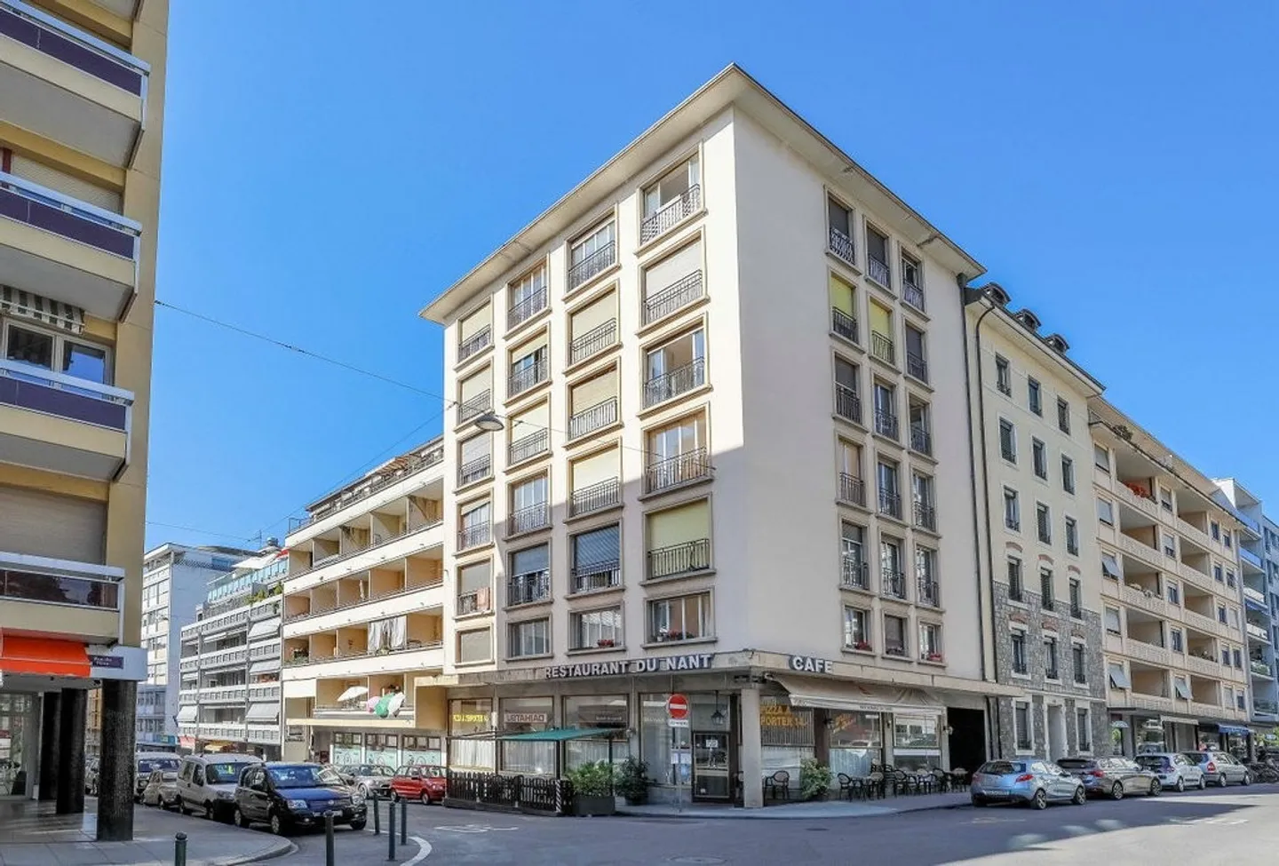 Parcheggio esterno nel quartiere Eaux-Vives - Foto 1 di 2