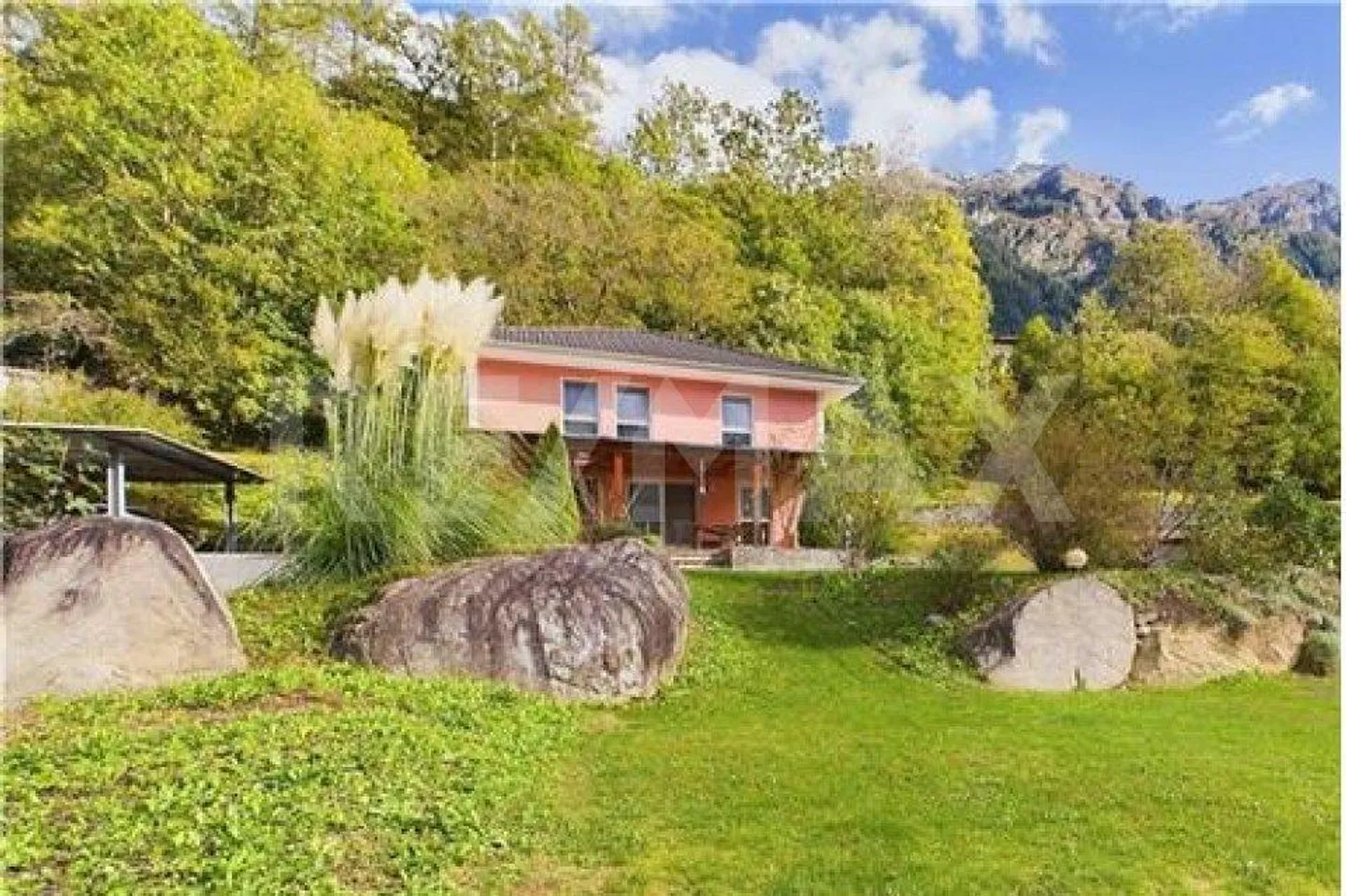 Maison individuelle détachée avec jardin et vue dégagée - Photo 4 sur 13
