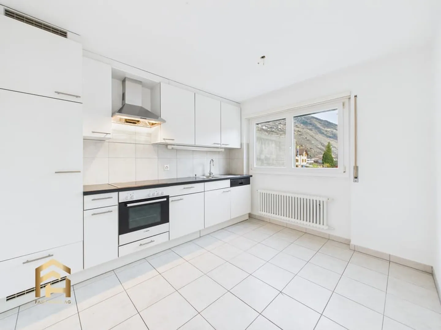 Vivre au-dessus de la vallée du Rhône appartement 4.5 pièces élégant avec panorama sur les montagnes - Photo 1 sur 13