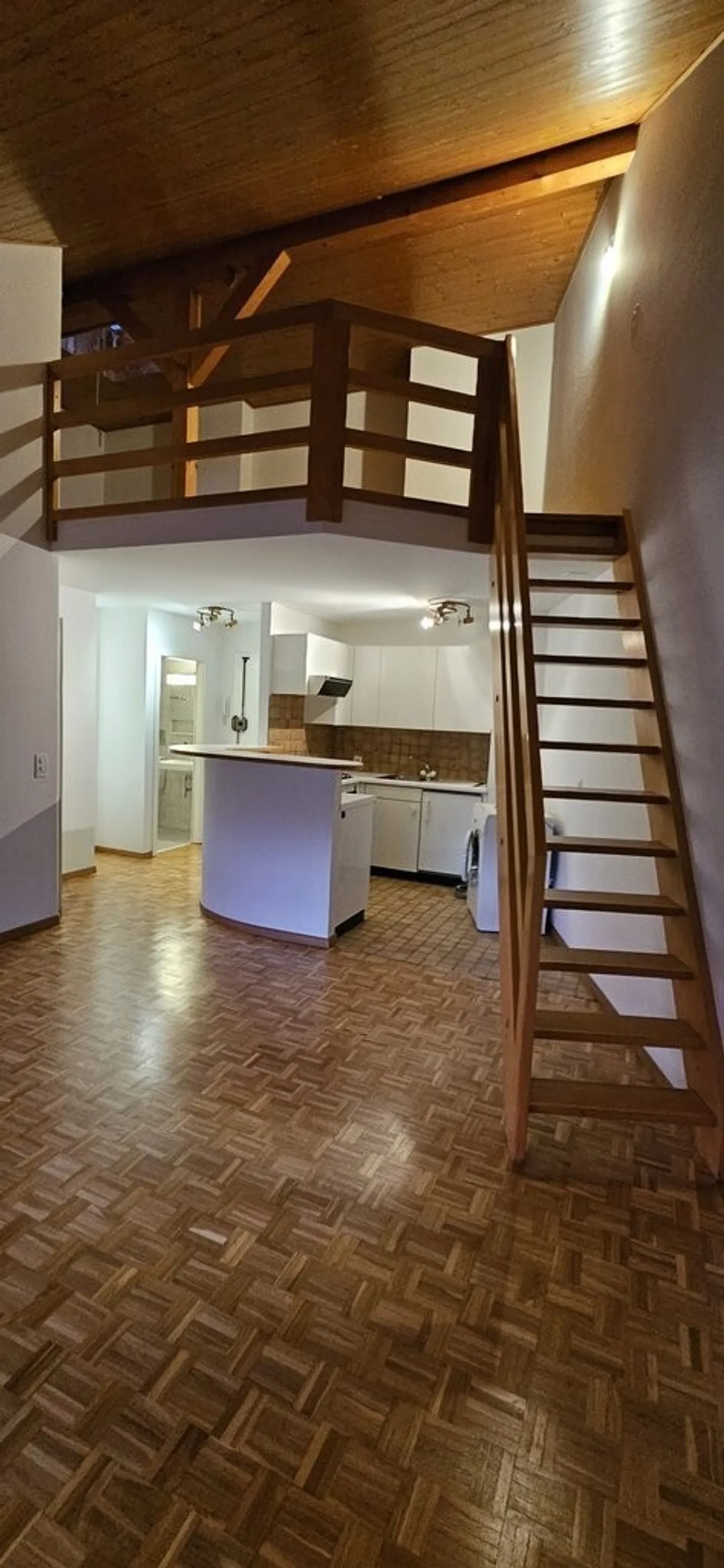 To seize! Magnificent duplex in a family neighborhood! - Photo 4 of 6