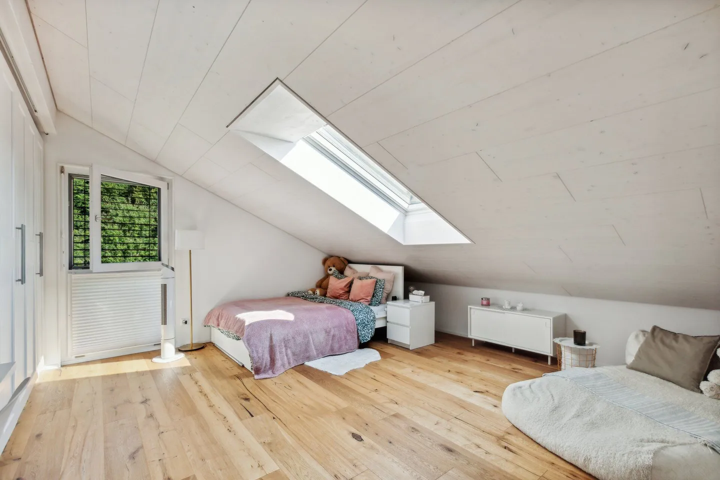 Topmodern, viel Platz und Harmonie! - Foto 8 von 12