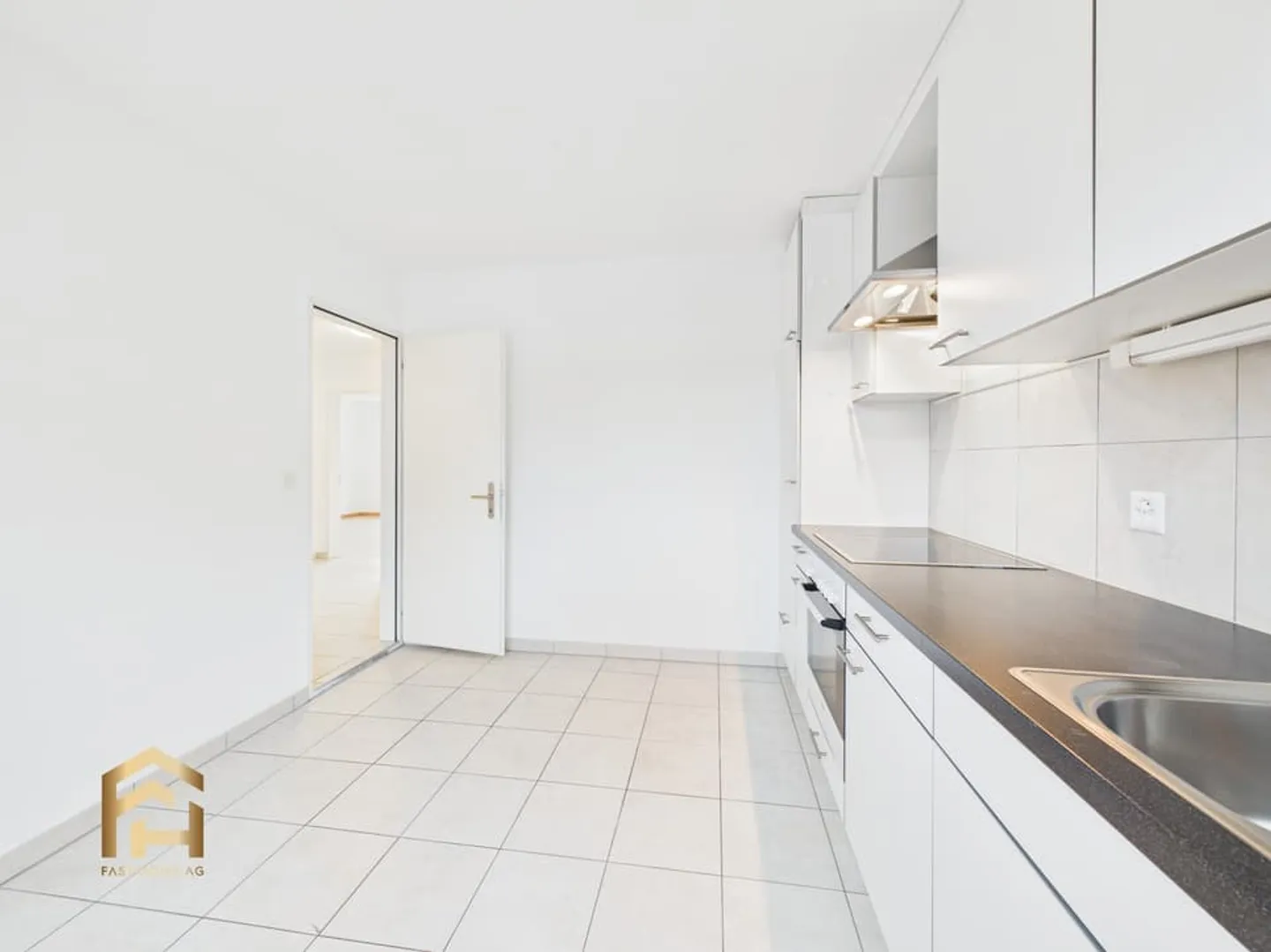 Vivre au-dessus de la vallée du Rhône appartement 4.5 pièces élégant avec panorama sur les montagnes - Photo 2 sur 13