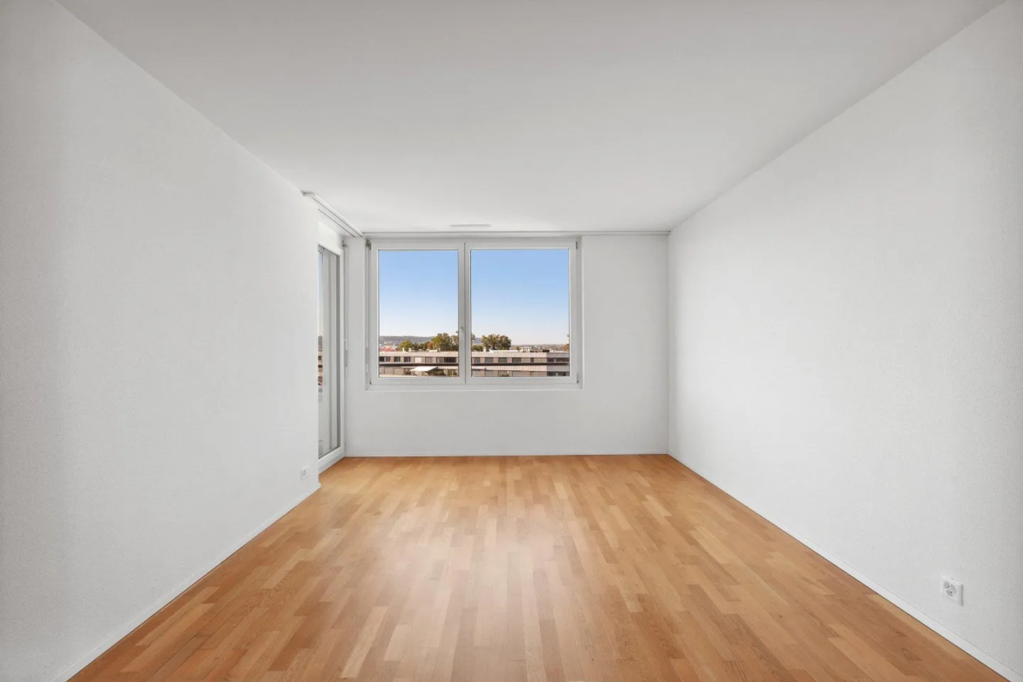 Vie moderne près de la gare - Photo 5 sur 6