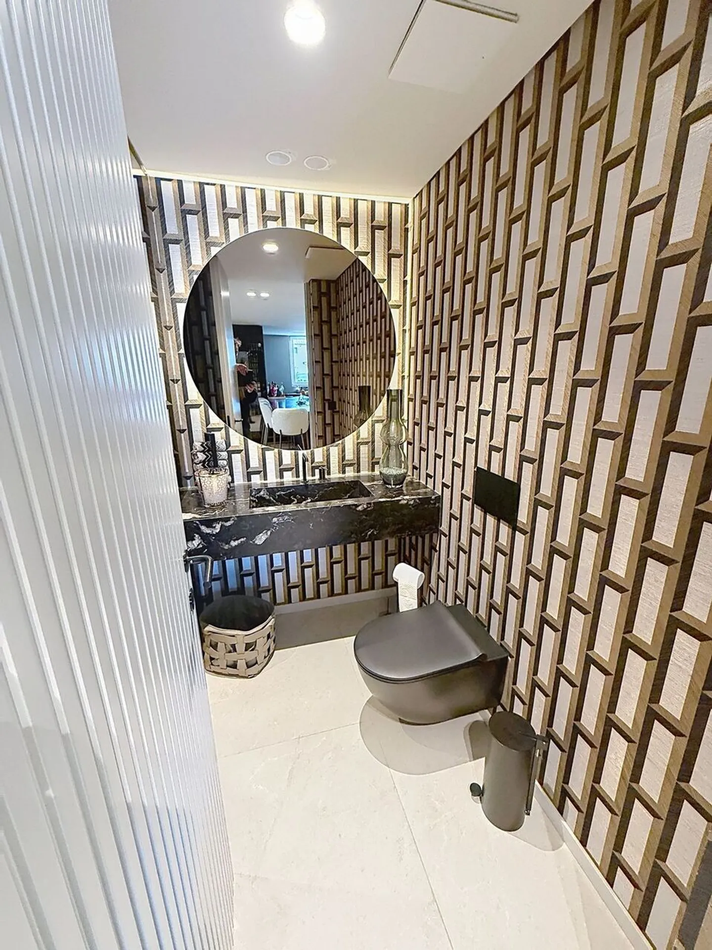 Elegance, spacious rooms and breathtaking view - Photo 6 of 6