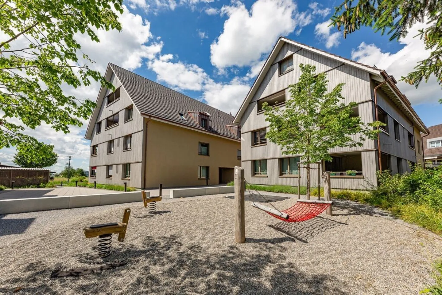 Appartamento duplex moderno nel cuore di Nänikon - Foto 11 di 13