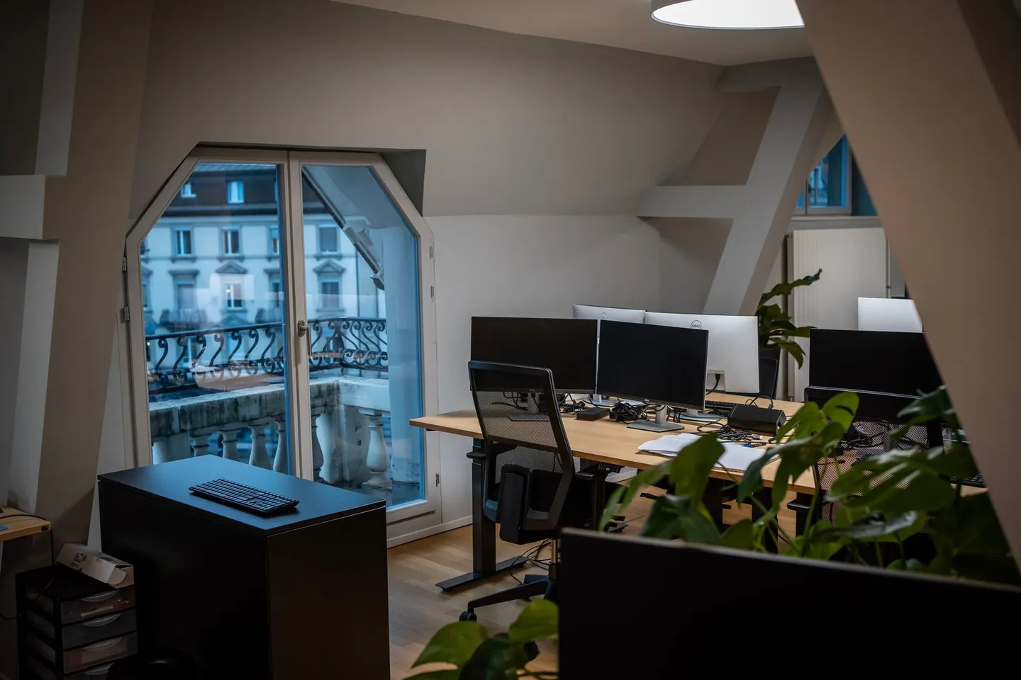 Modernes Büro mit Dachterrasse - Foto 2 von 17