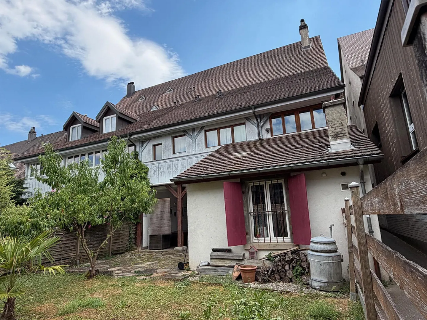 Historical House with 3 Apartments - Photo 5 of 5