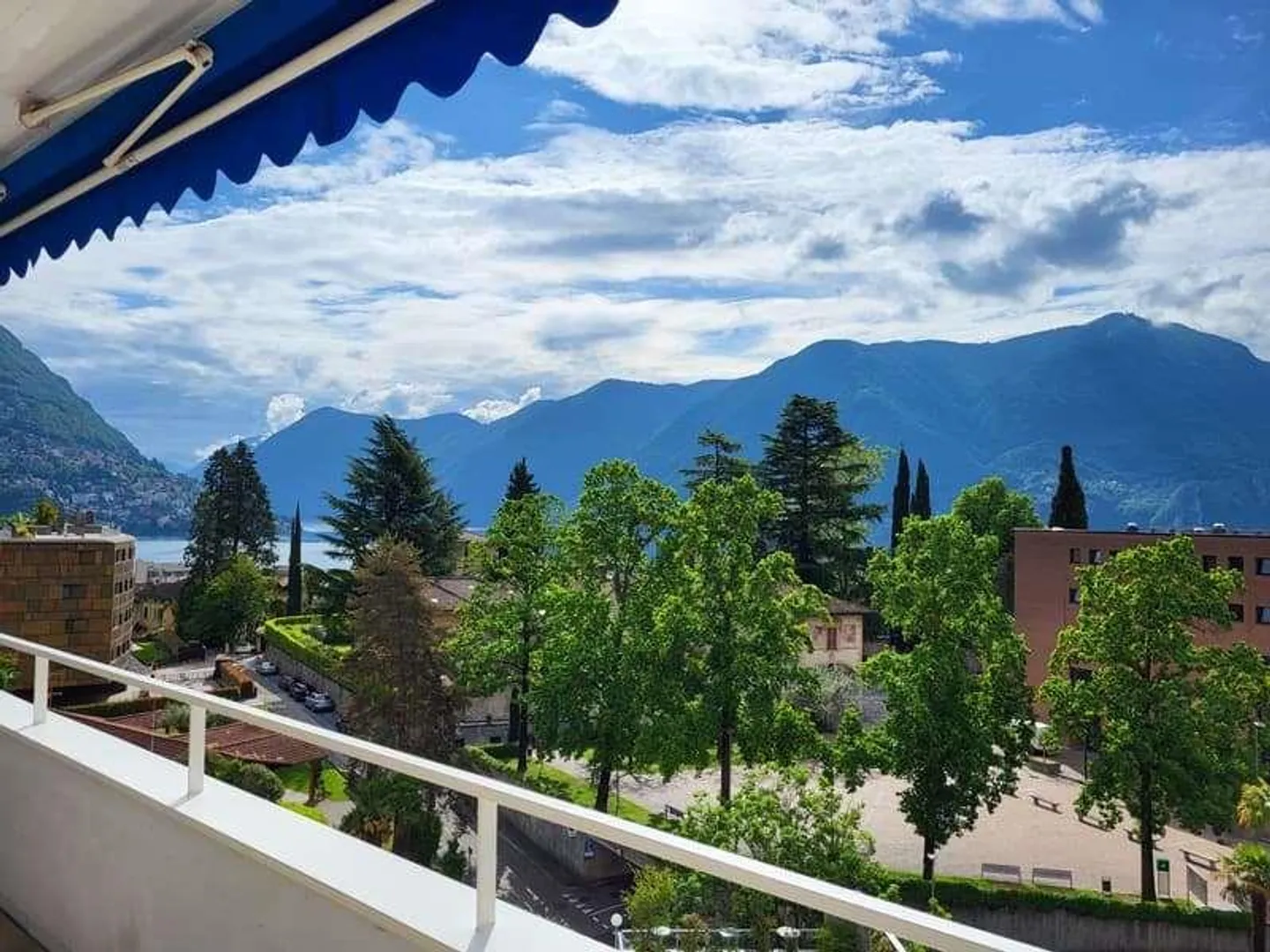 3,5 locali in centro a Lugano con vista lago - Foto 1 di 5