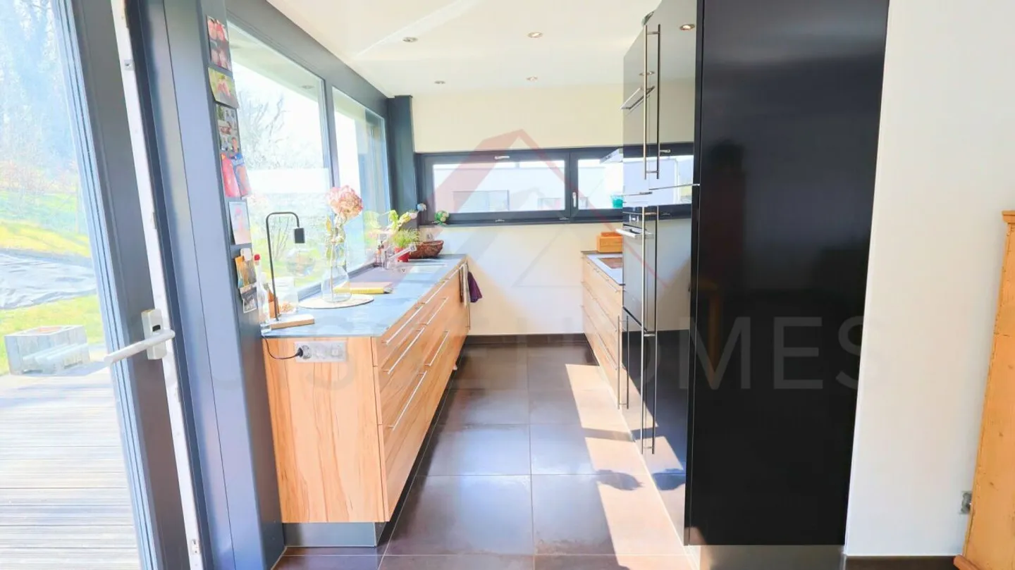 Porrentruy - Minergie (HPE) Villa 5.5 Zimmer mit 1'119 m² Grundstück und Panoramablick - Foto 7 von 21