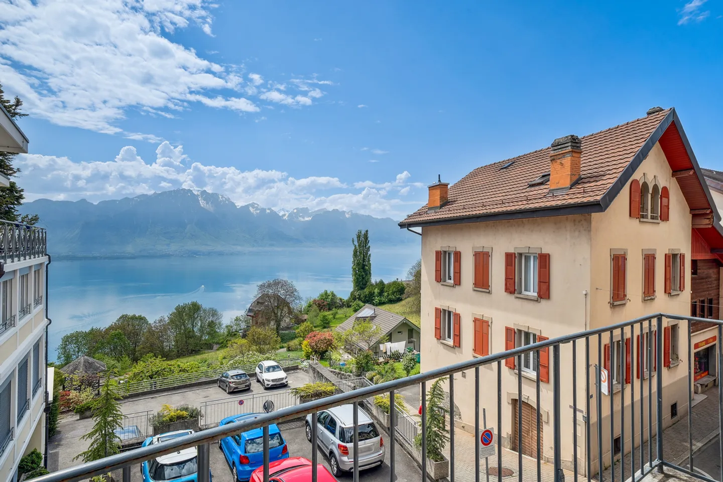 Immeuble d'habitation entièrement rénové avec vue lac - Photo 17 sur 17