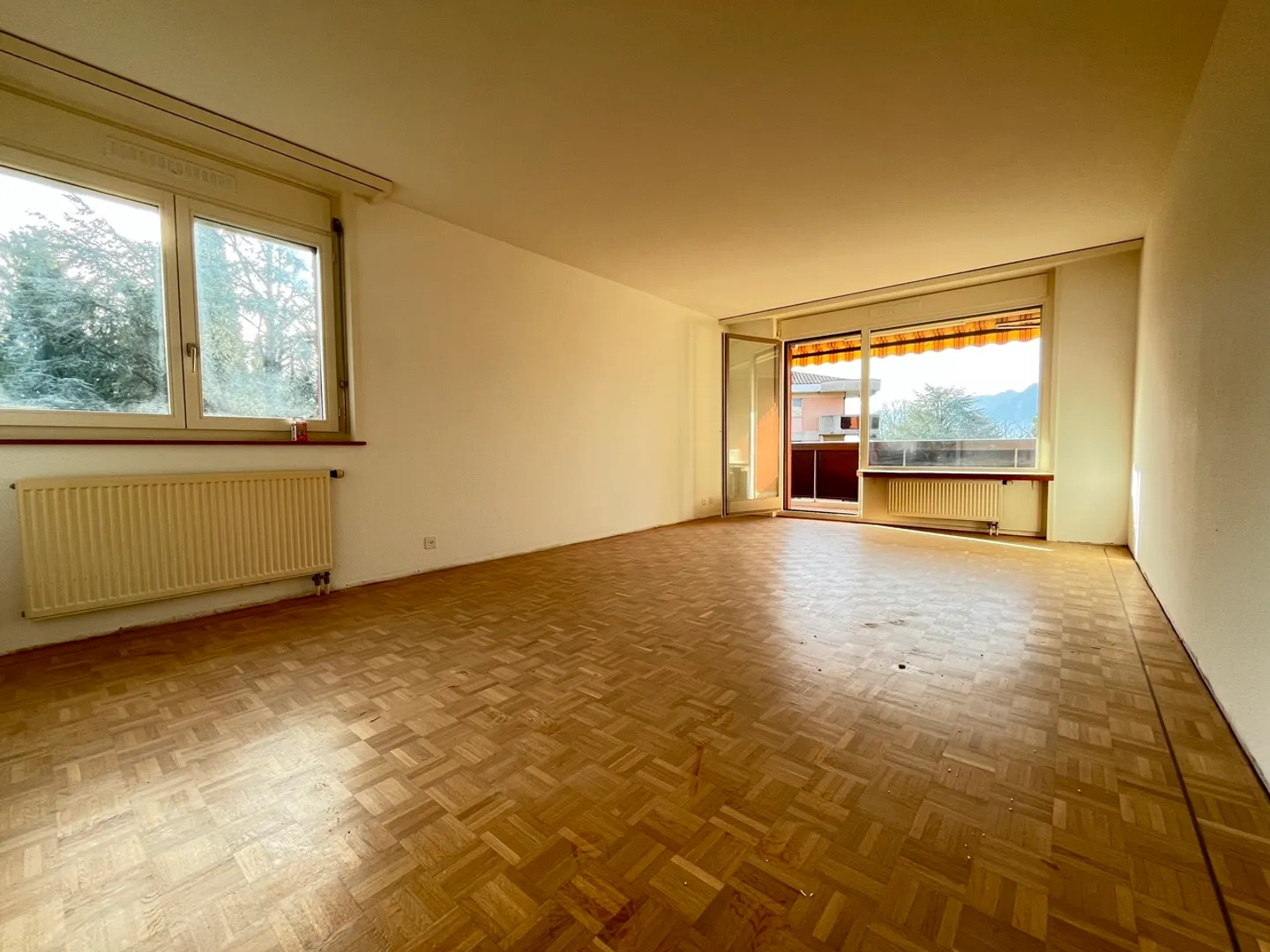 Renovated 3.5-room apartment with balcony in St-Légier - Photo 1 of 3