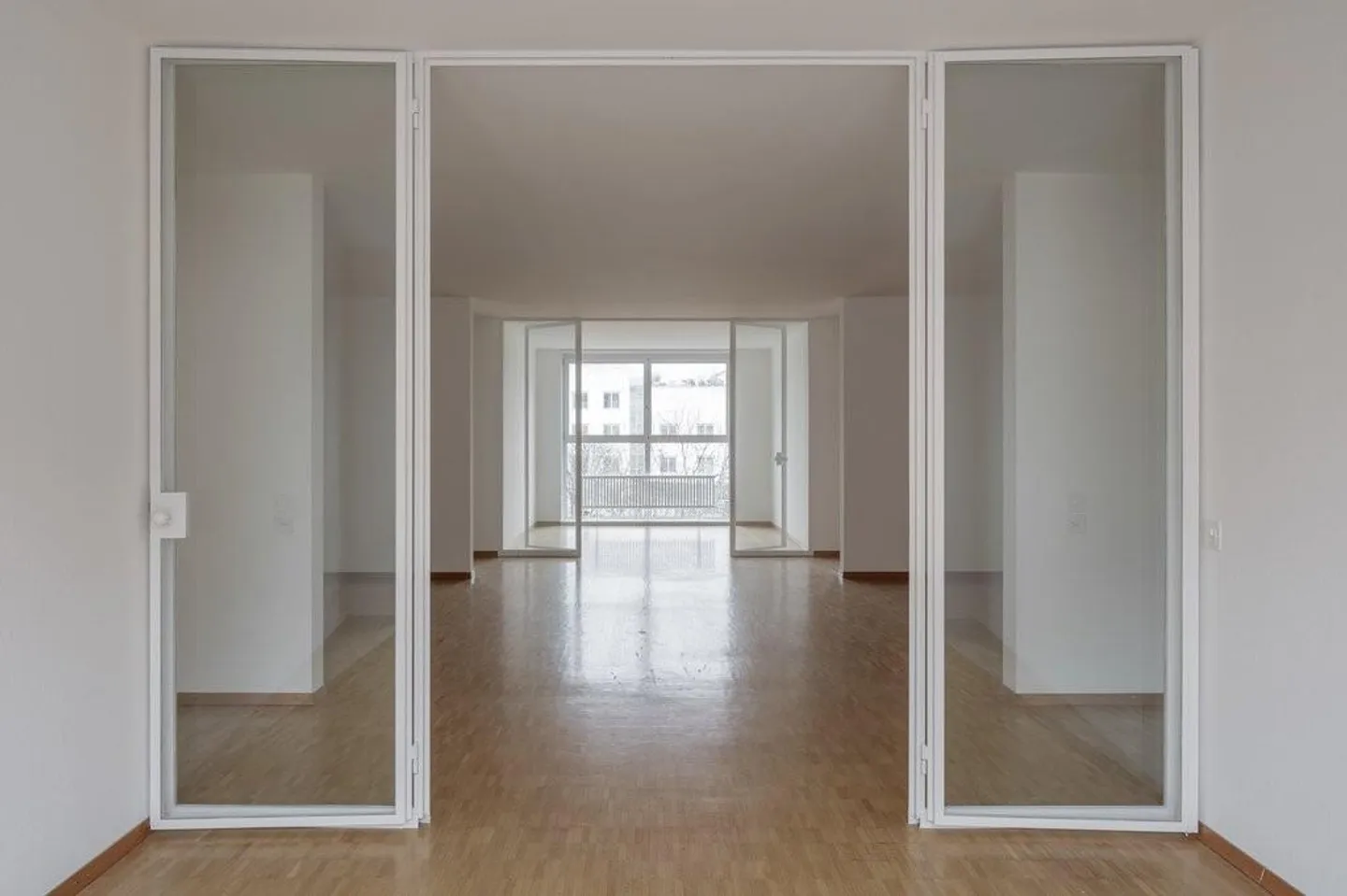 Appartamento familiare ristrutturato nel cuore di Kleinbasel - Foto 3 di 7