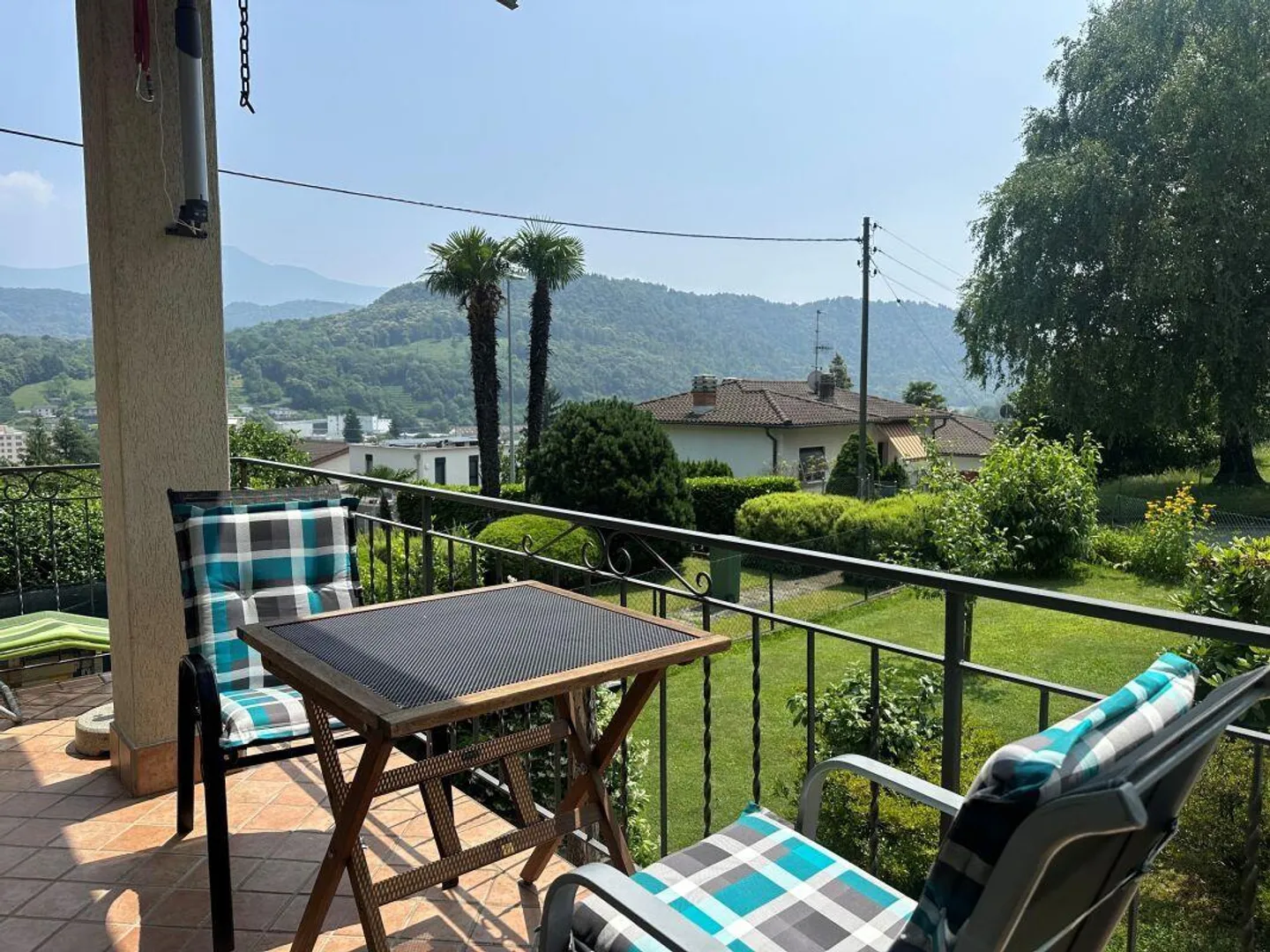 TAVERNE I EINFAMILIENHAUS MIT GEPFLEGTEM GARTEN IN RUHIGER LAGE - Foto 3 von 12