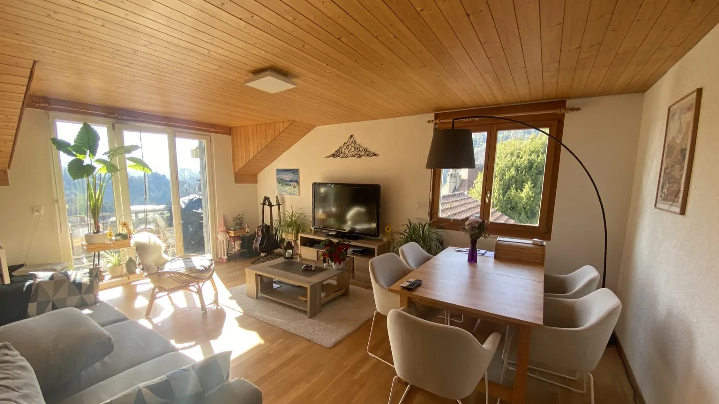 Charmante Wohnung mit Balkon - Foto 3 von 5