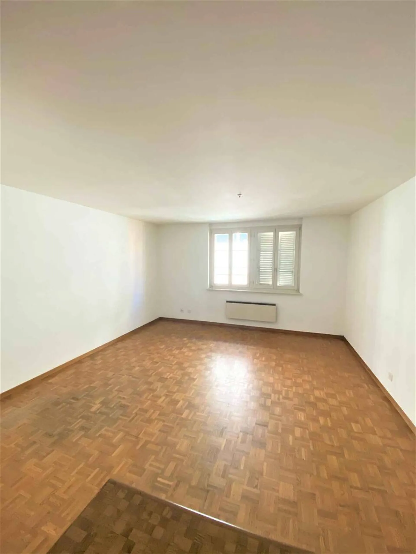 Charming Apartment in Lausanne - Photo 4 of 5