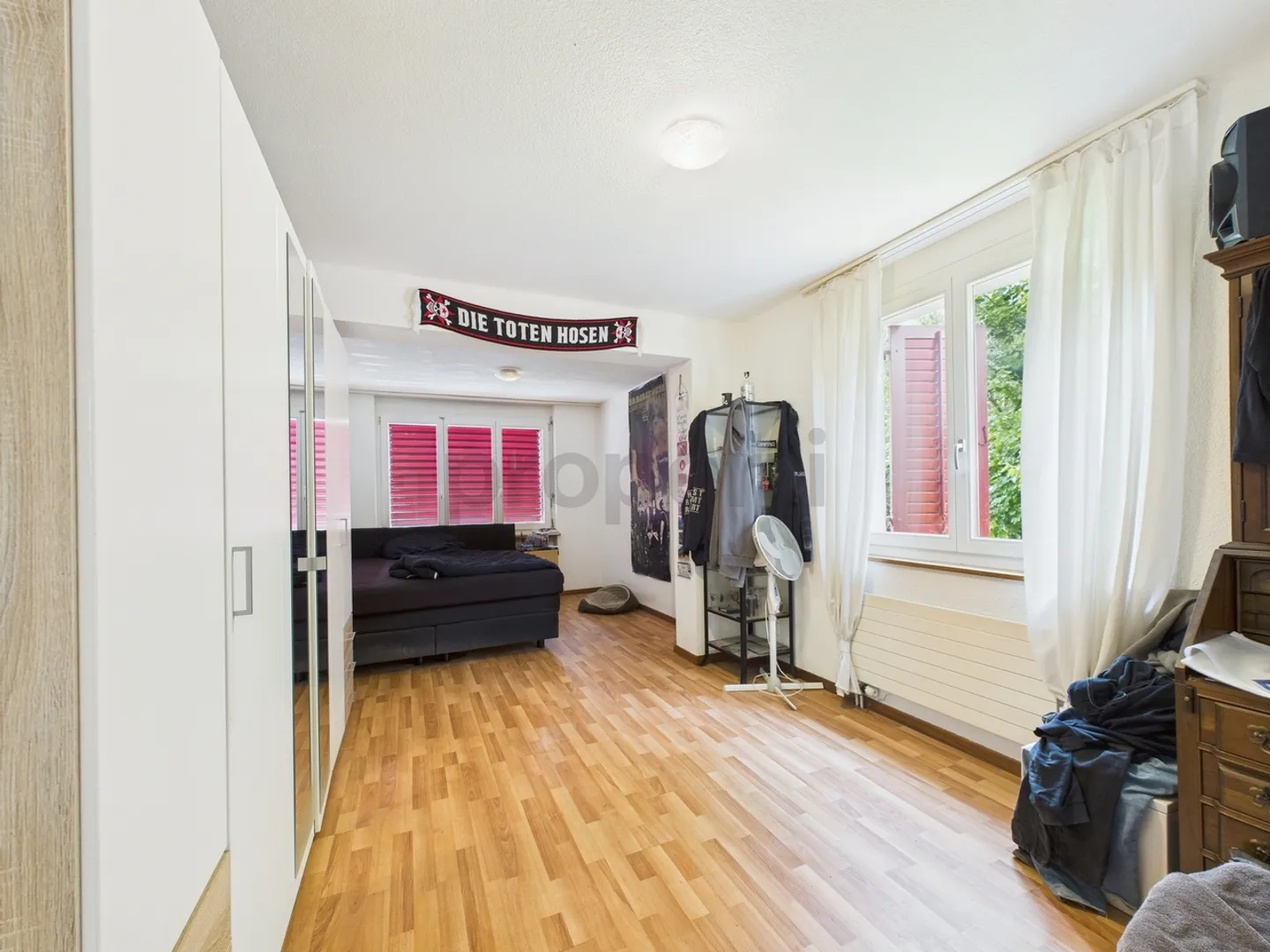 Spacious 8.5-room single-family house with garden and apartment - Photo 9 of 12