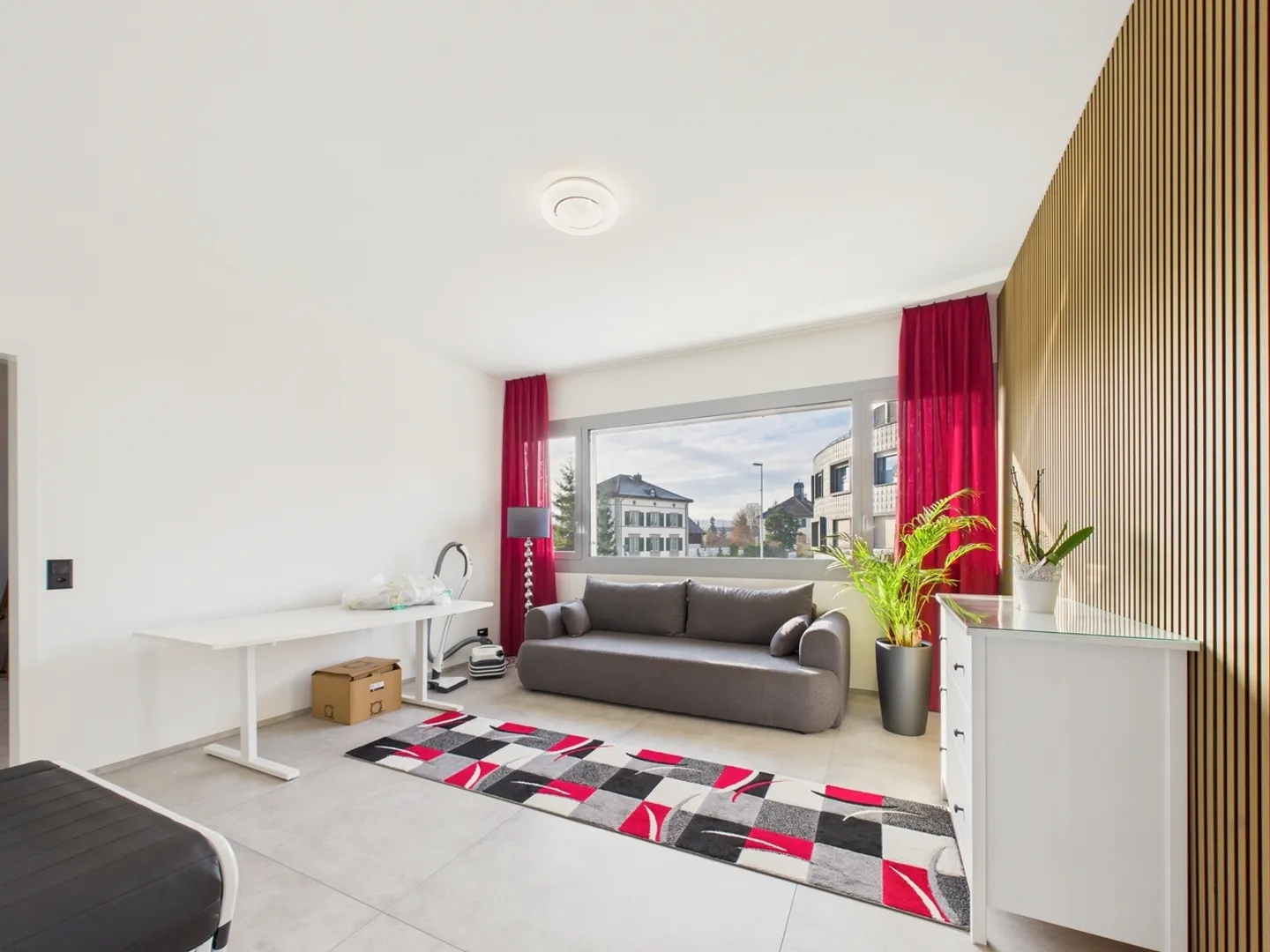 Exclusive 5.5-room new apartment with fireplace, sauna and lake view in Bottighofen - Photo 6 of 11