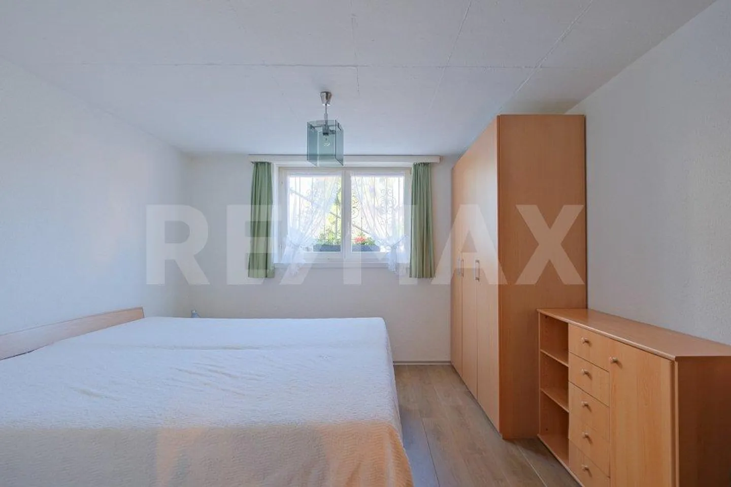 Maison individuelle de 5,5 pièces entre palmiers et prairie fleurie - Photo 8 sur 13