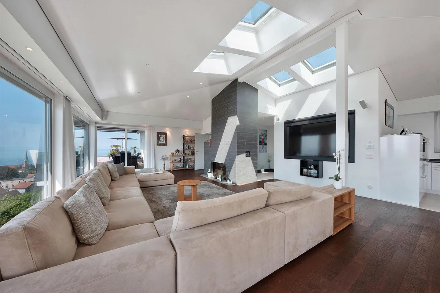 5.5 Room Attic Maisonette Apartment with Stunning Lake View - Photo 2 of 19