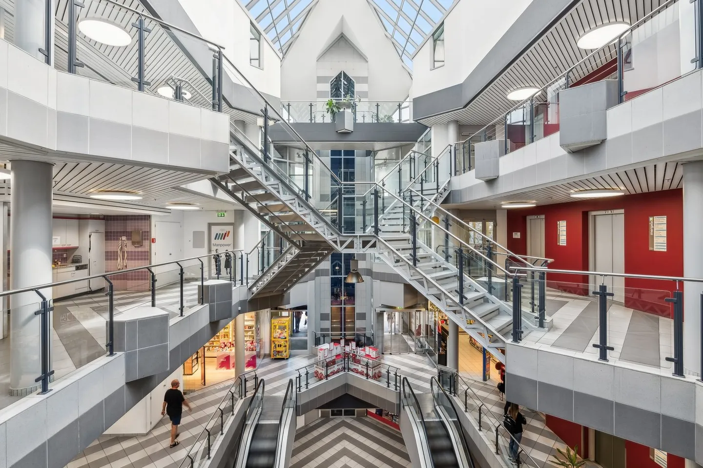 Exclusive offer: Only CHF 150.00/m² in the first year!* - Photo 9 of 12