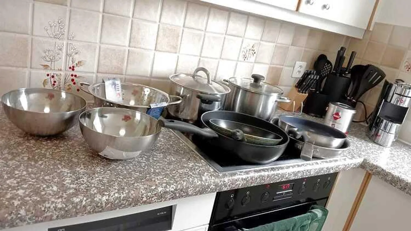 APPARTEMENT 5½ PIÈCES À VOLKETSWIL (ZH), MEUBLÉ - Photo 5 sur 10