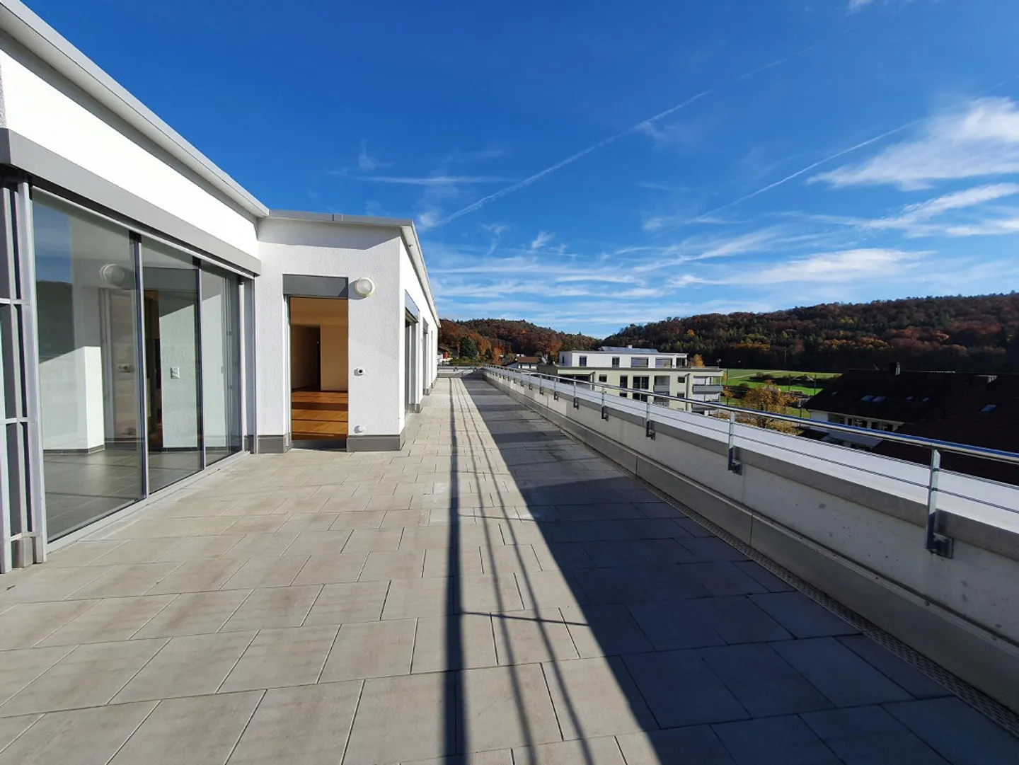 grande appartamento attico con finiture moderne di alta qualità - Foto 10 di 11