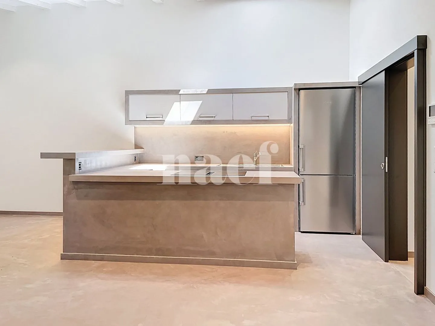 3.5 Room House - Photo 2 of 12
