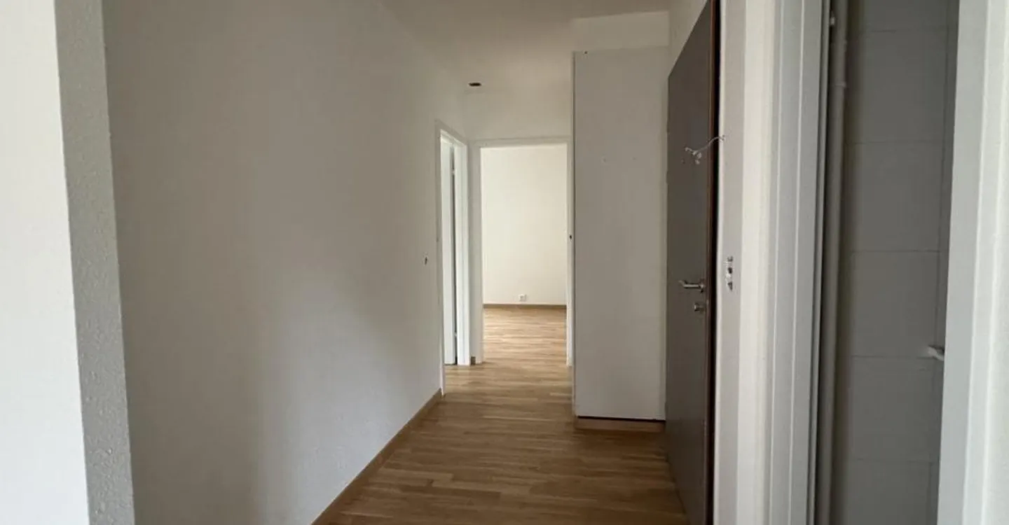Logement rénové de 3.5 pièces au 1er étage - Photo 5 sur 10